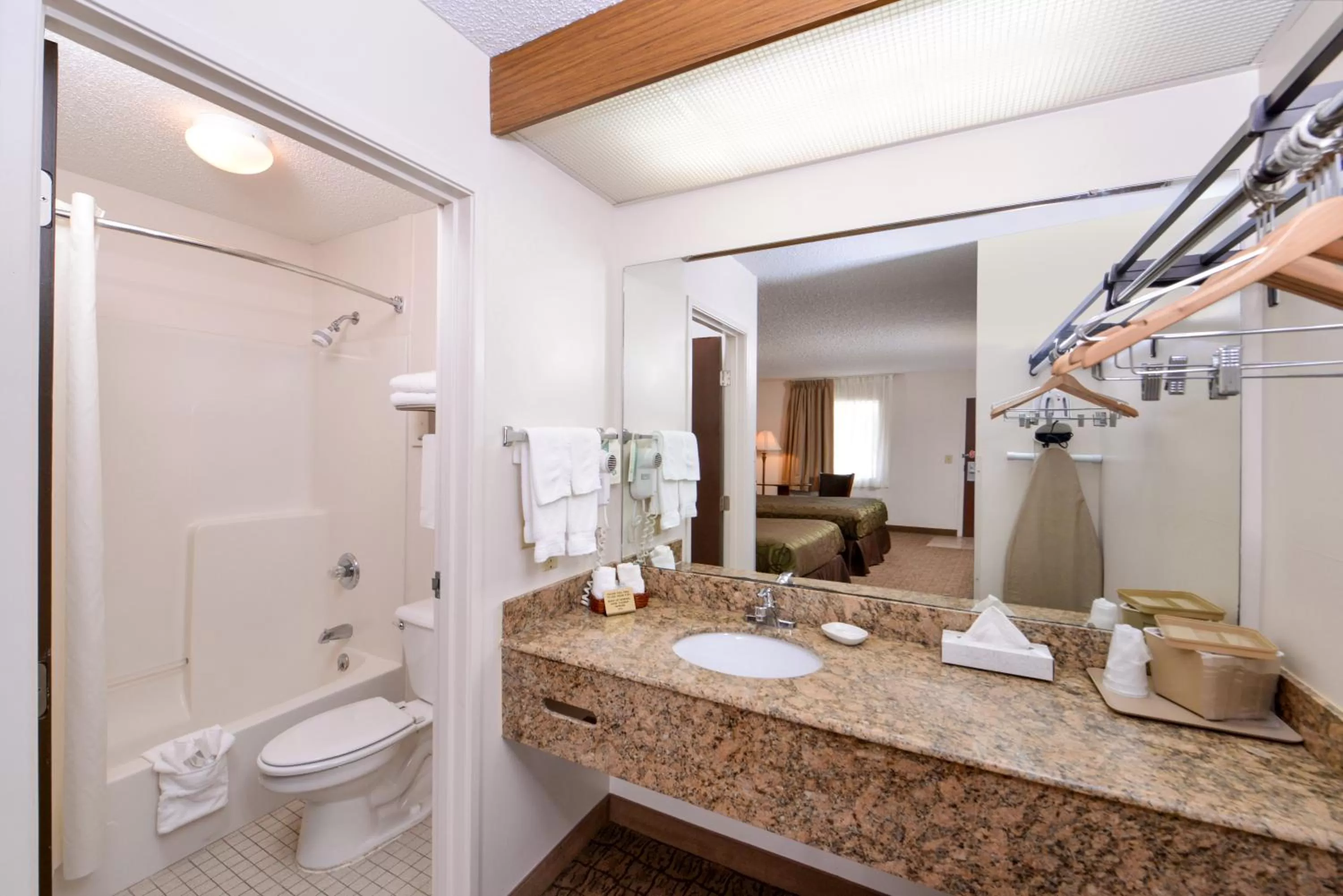 Briarwood Inn Of Geneva