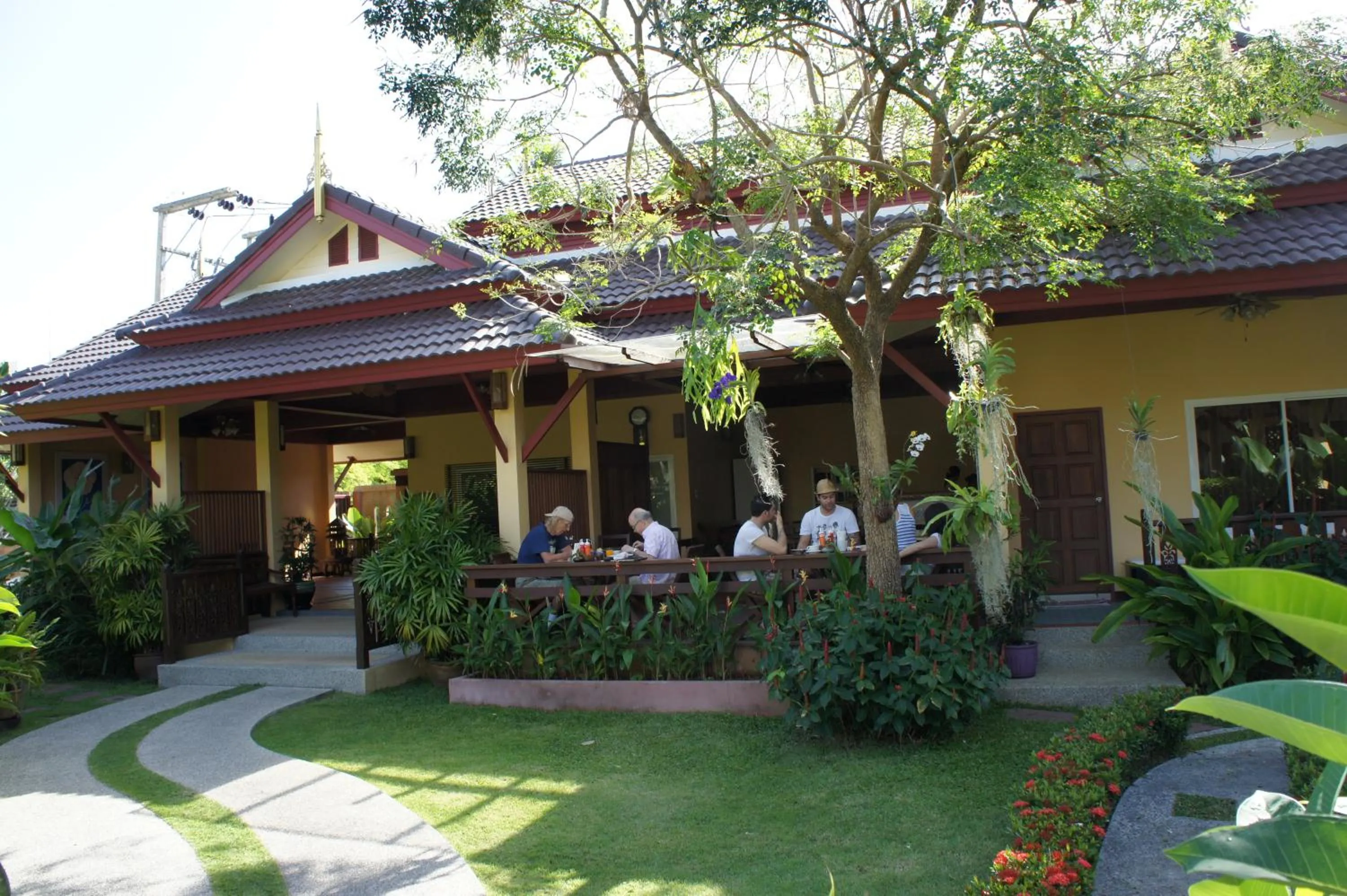 Restaurant/places to eat in Le Piman Resort