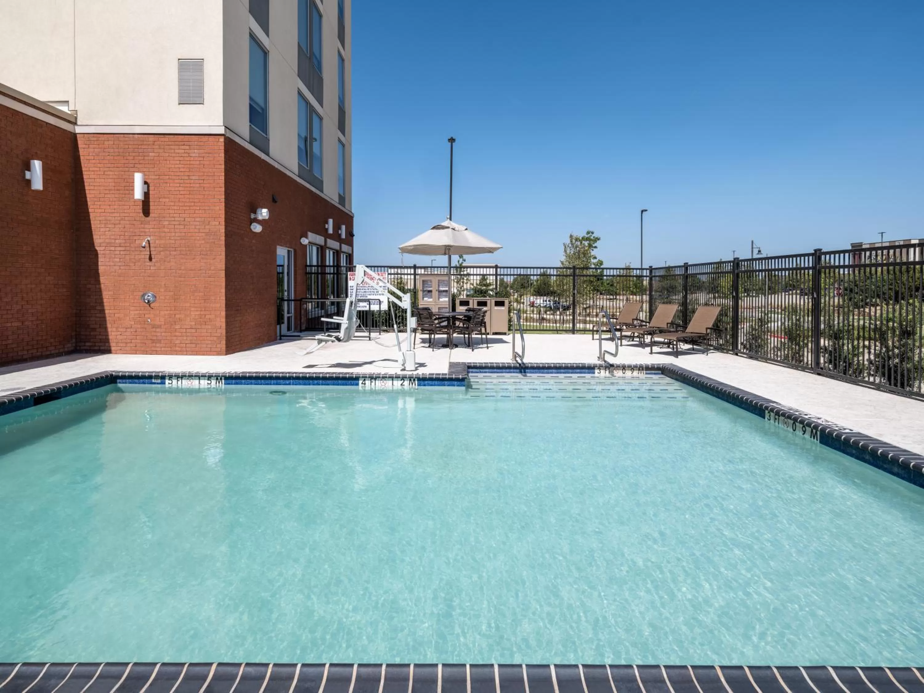 Swimming pool in Hyatt Place Fort Worth-Alliance Town Center