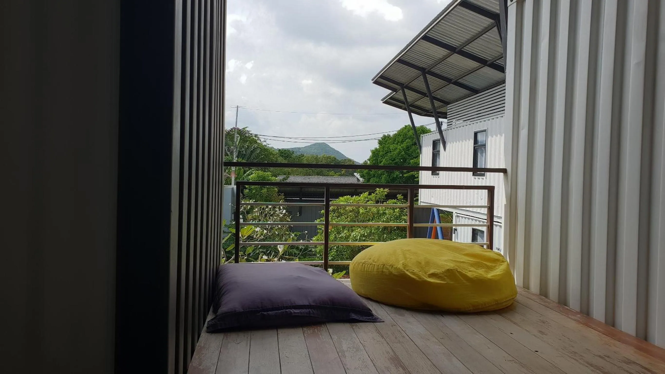Balcony/Terrace in Us Hostel Samui