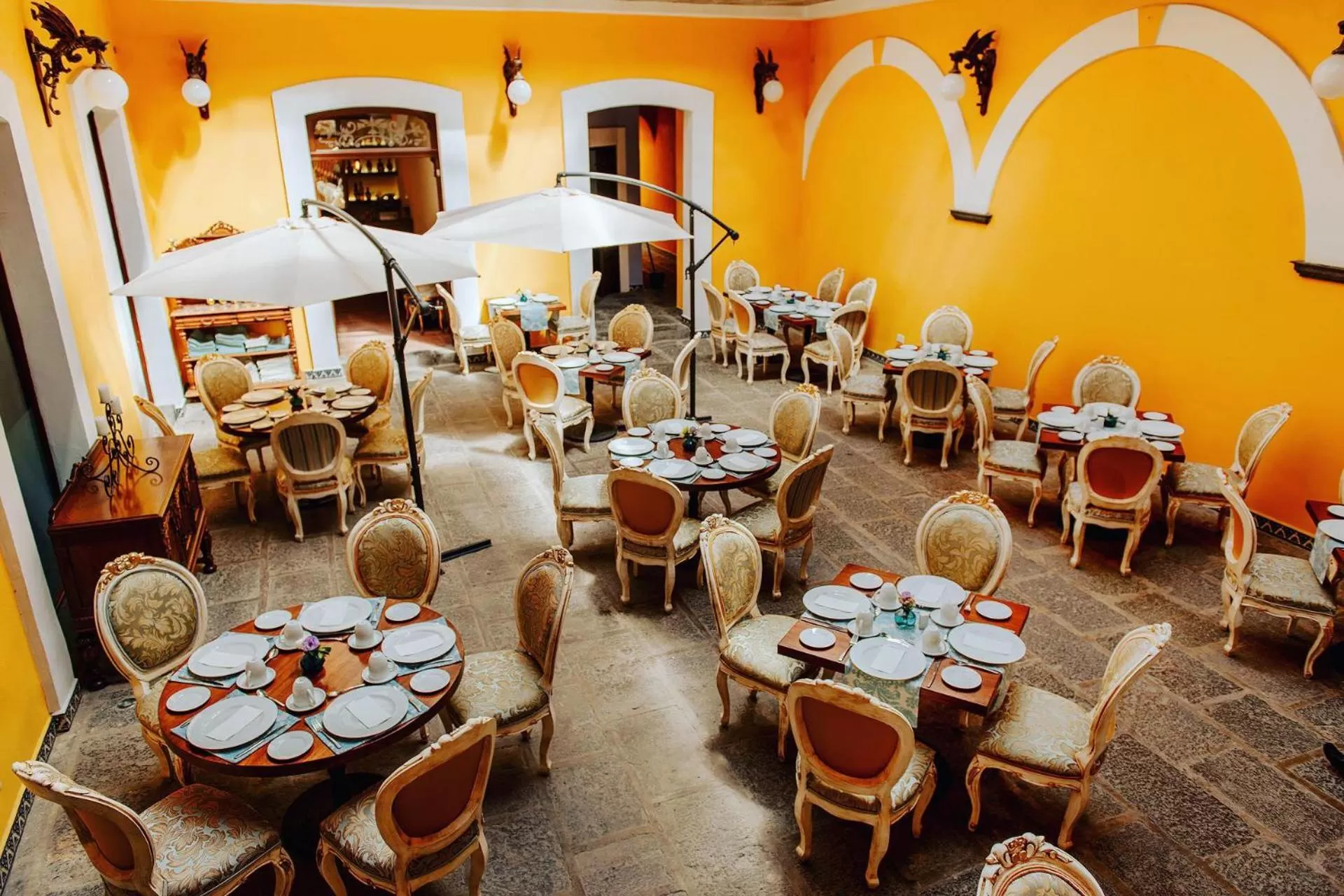 Restaurant/places to eat in Hotel Marqués del Ángel