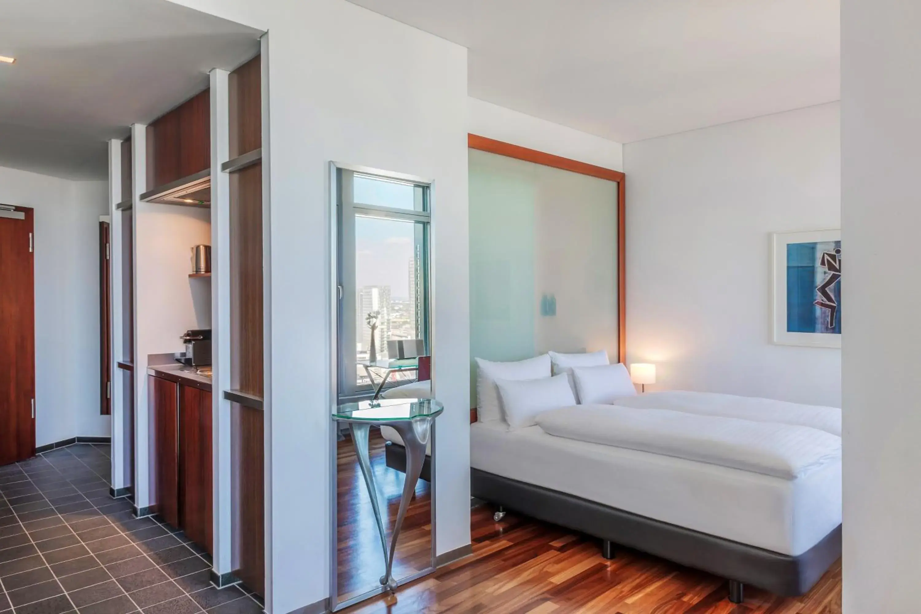 The Innside Apartment in INNSiDE by Meliá Frankfurt Eurotheum The Innside Apartment in INNSiDE by Meliá Frankfurt Eurotheum