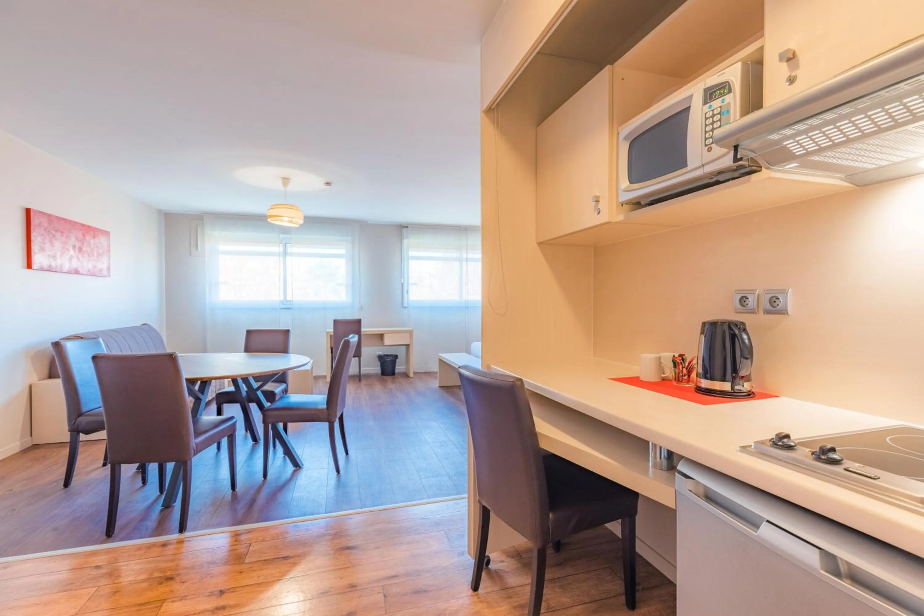 Kitchen or kitchenette in Appart’City Confort Montpellier Ovalie I