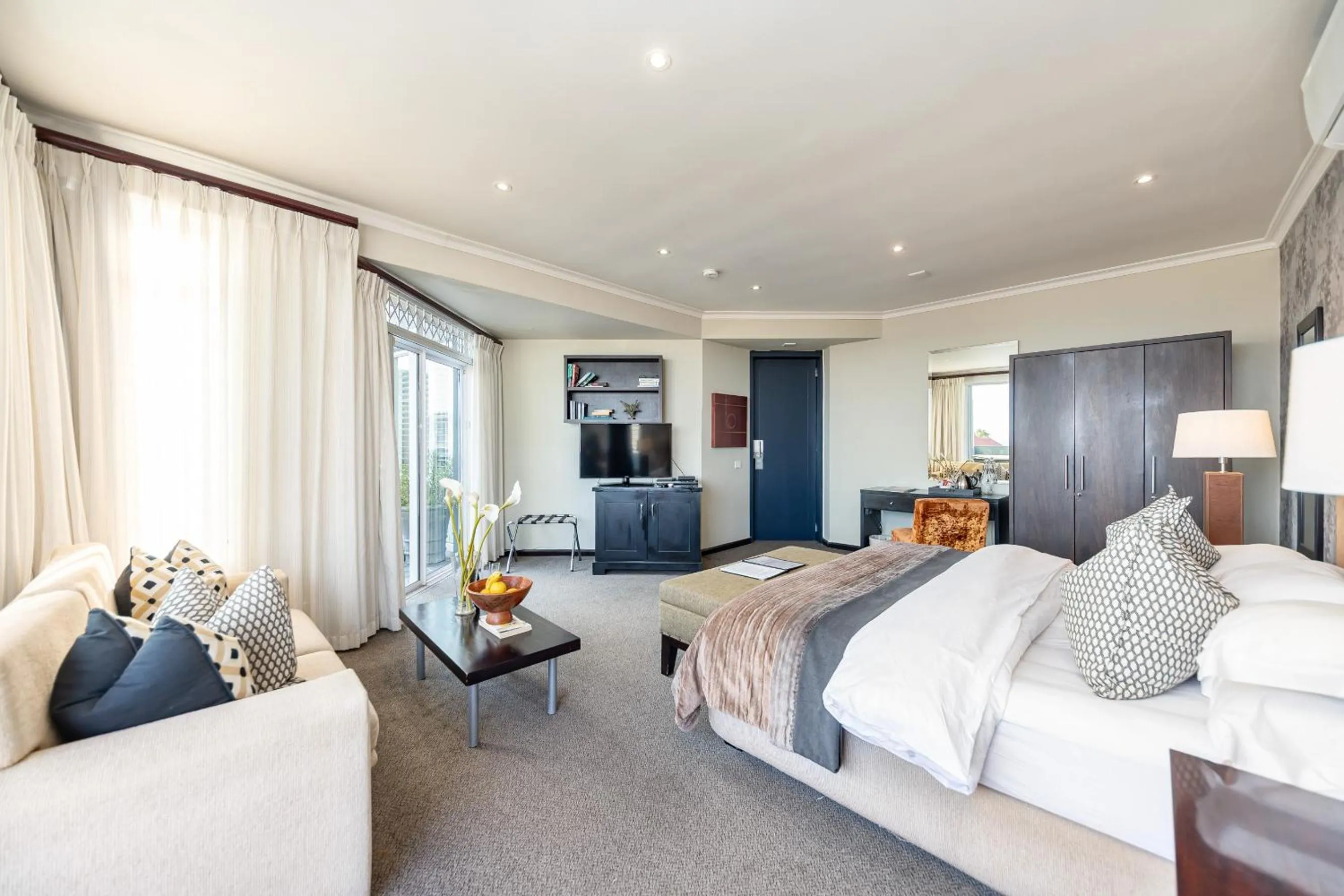 TV and multimedia, Bed in O on Kloof Boutique Hotel & Spa