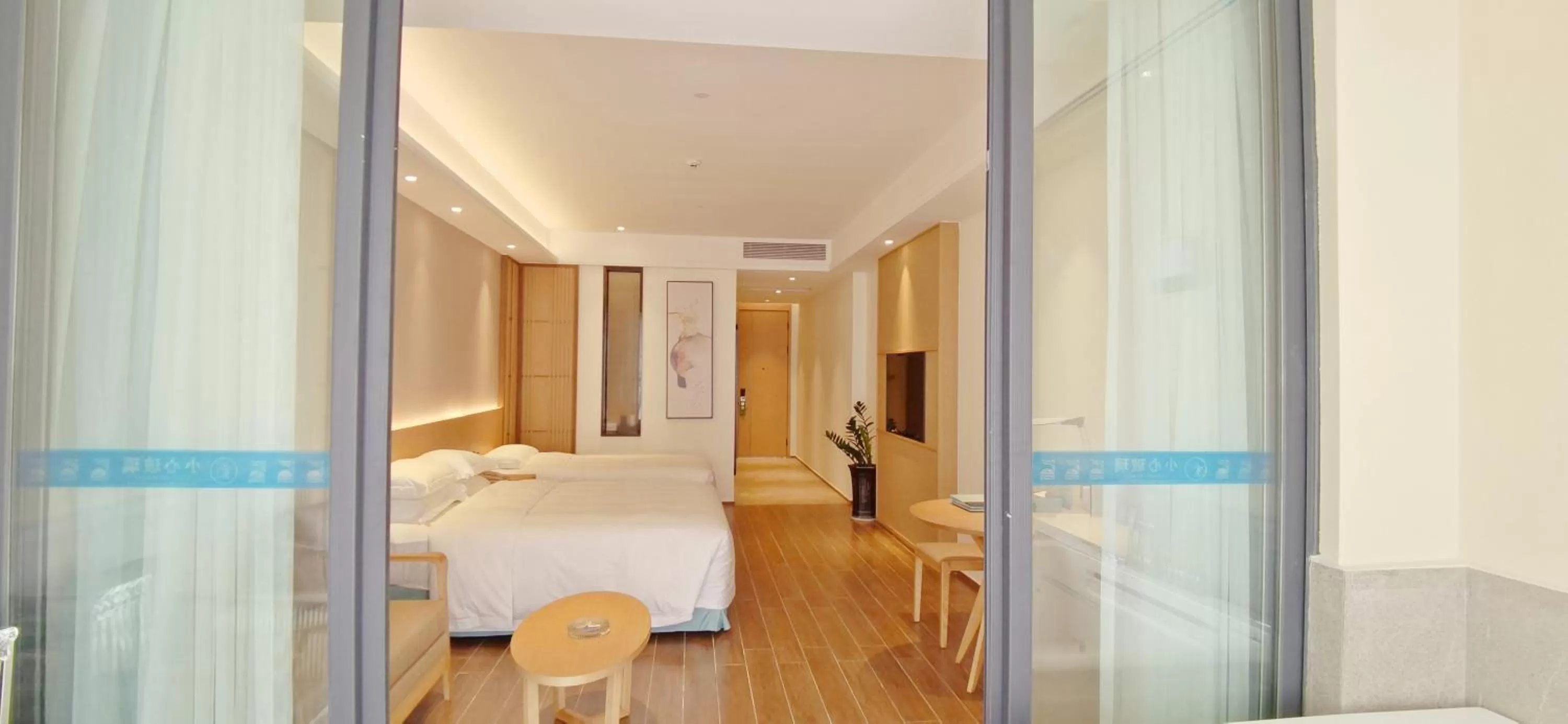 Bed in Sanya South China Hotel