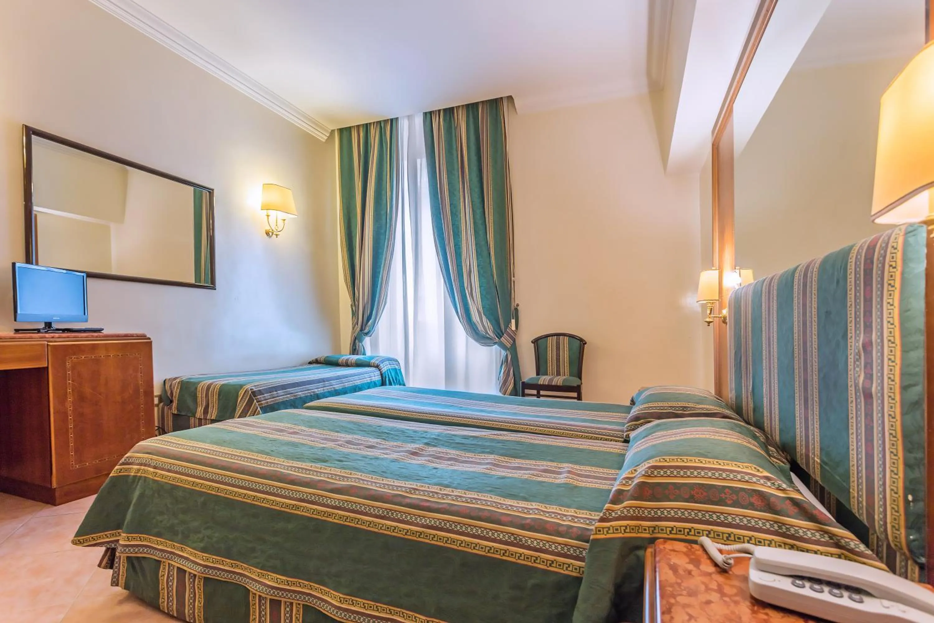 Photo of the whole room, Bed in Raeli Hotel Floridia