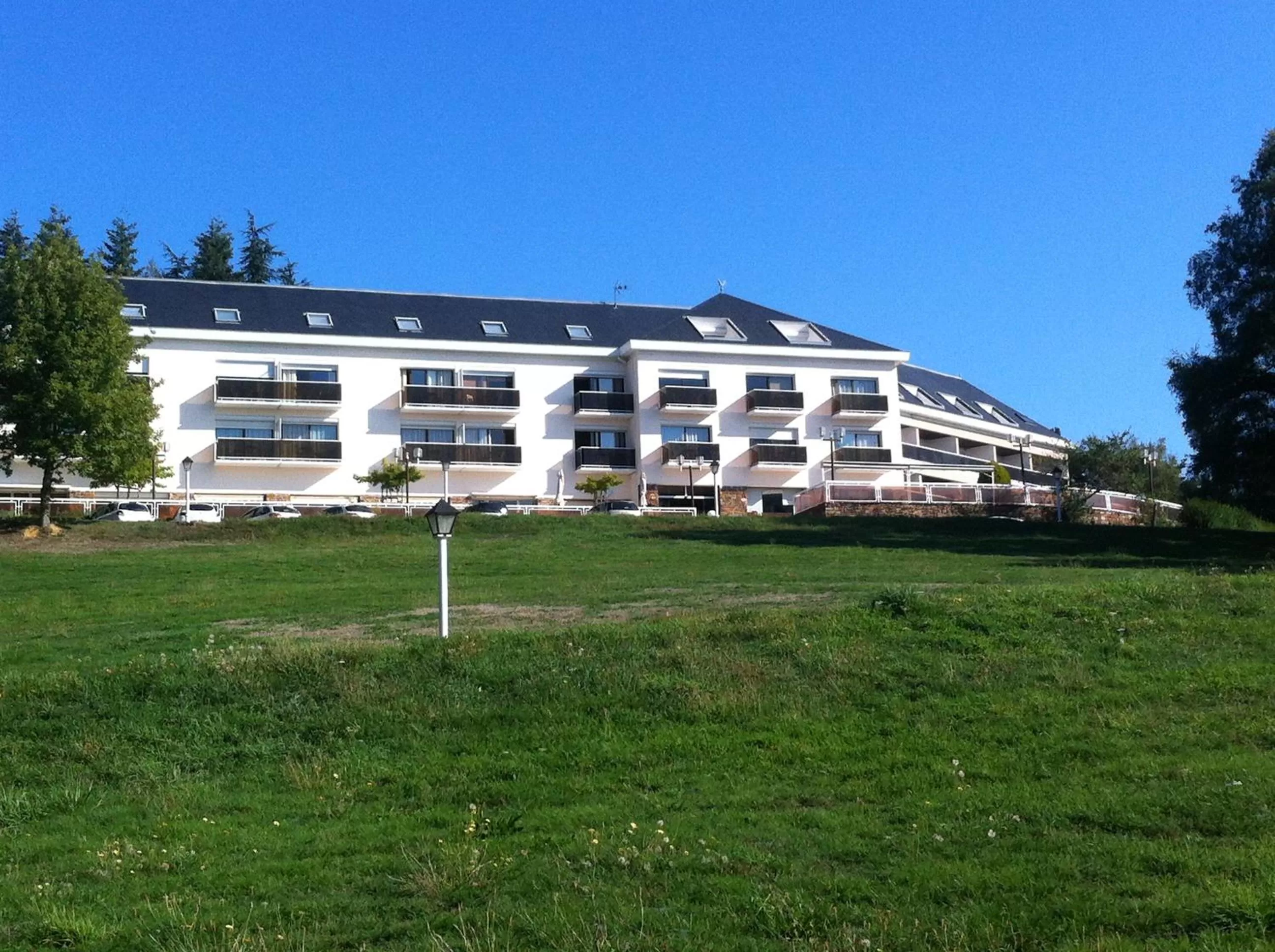 Table tennis in authentic by balladins – Rodez / Le Ségala