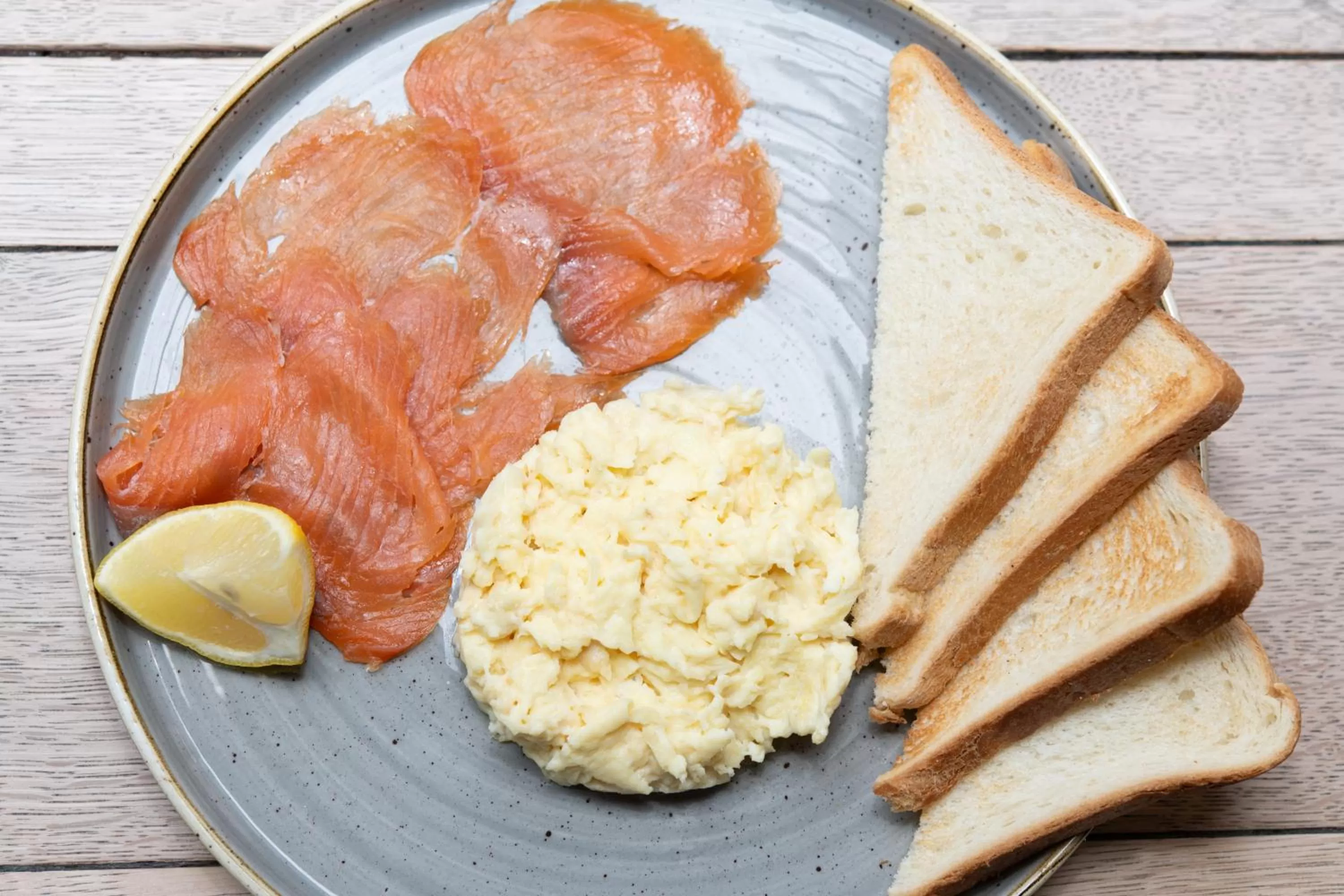 Restaurant/places to eat in Kew Gardens Hotel