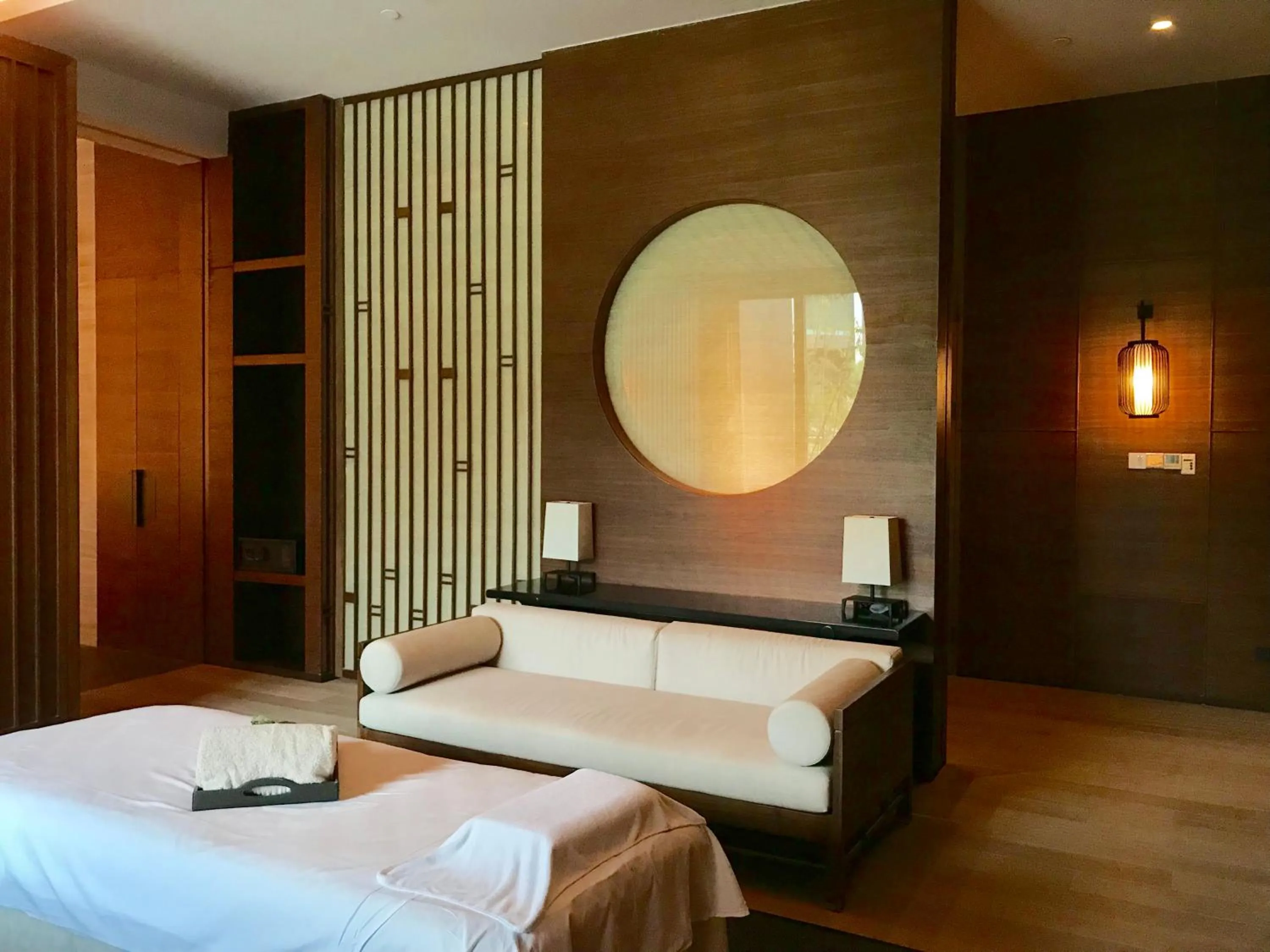 Spa and wellness centre/facilities, Bed in Pullman Kaifeng Jianye