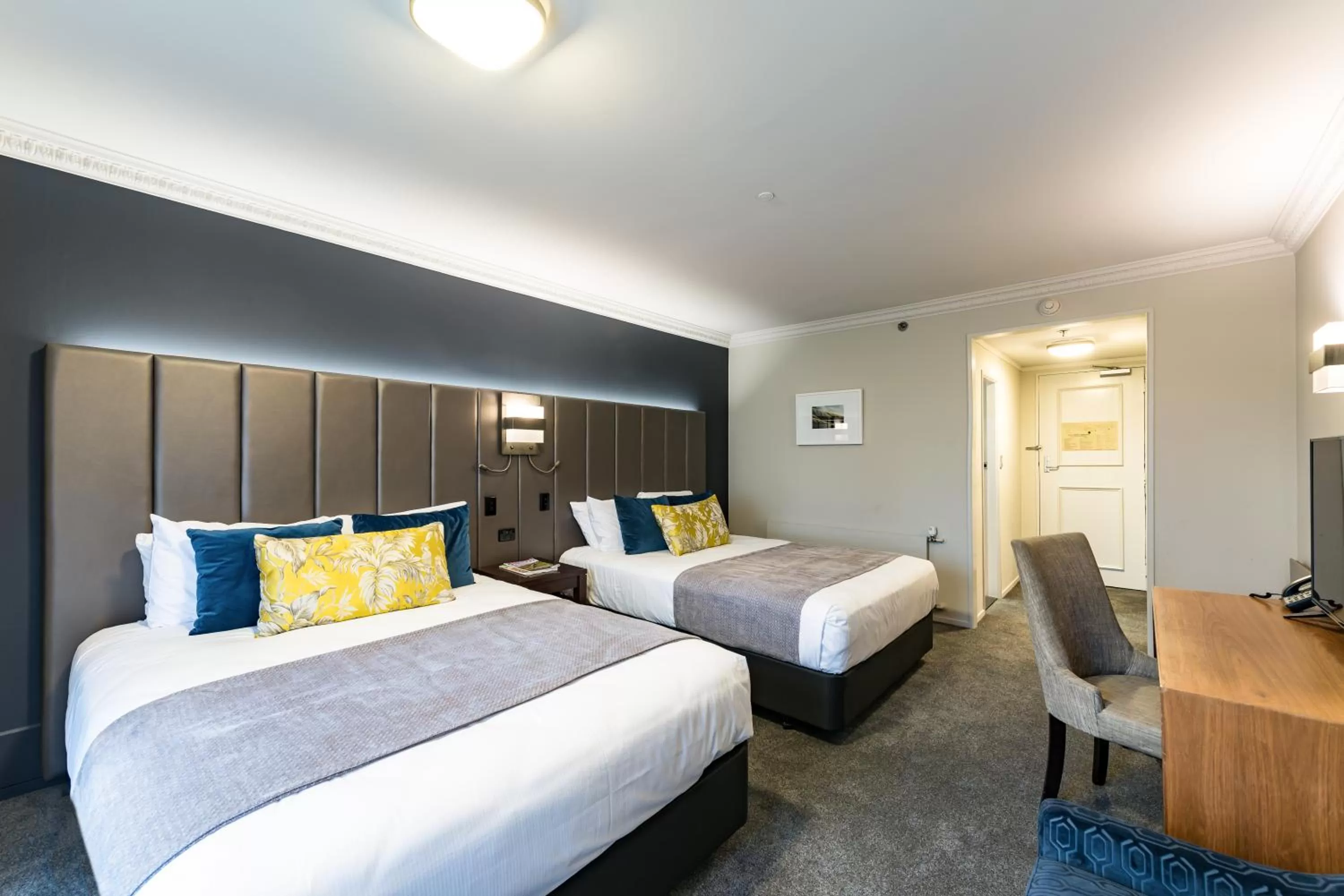 Bedroom, Bed in Distinction Hotel Rotorua