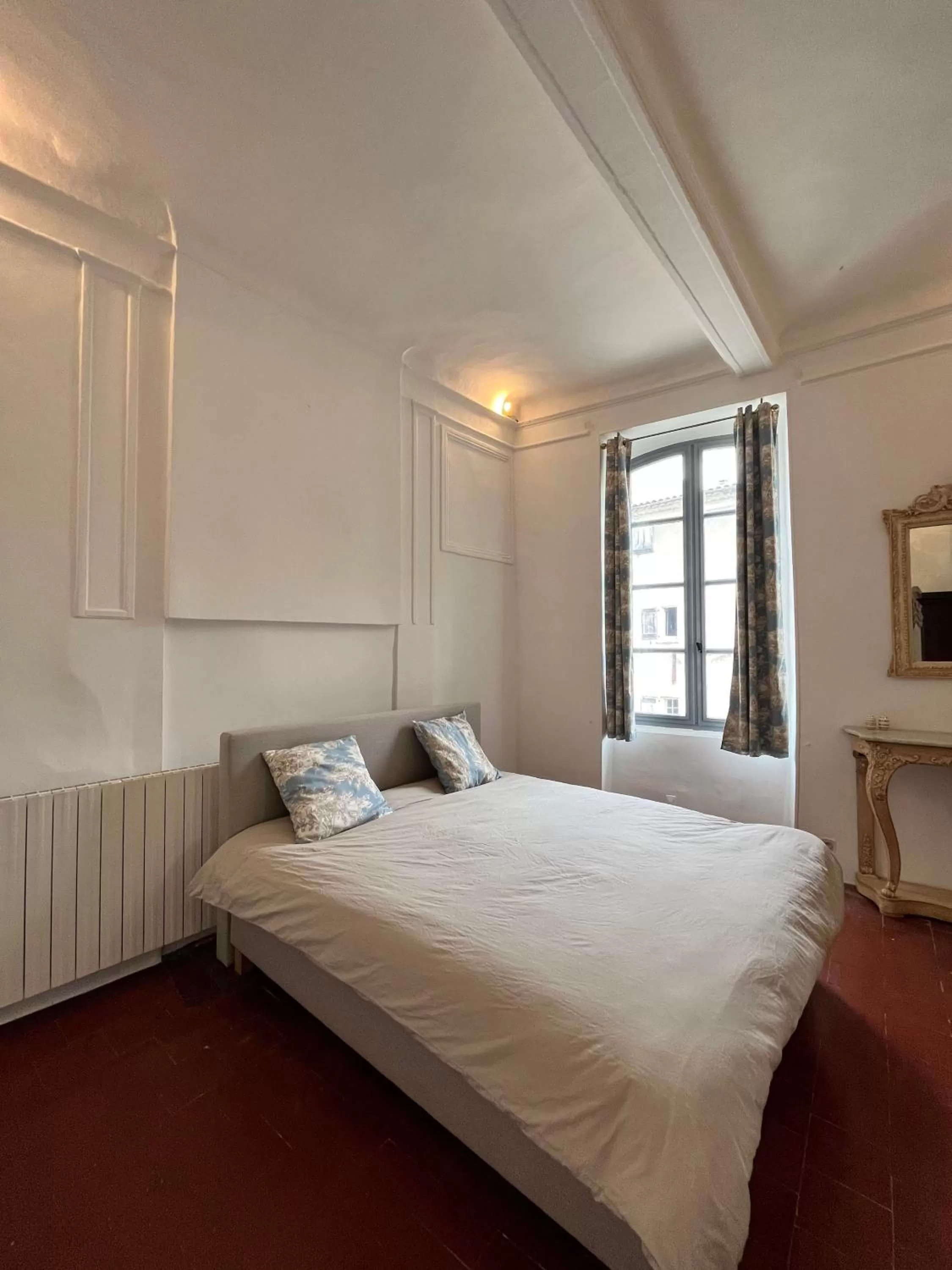 Bed in La tour de Pezene