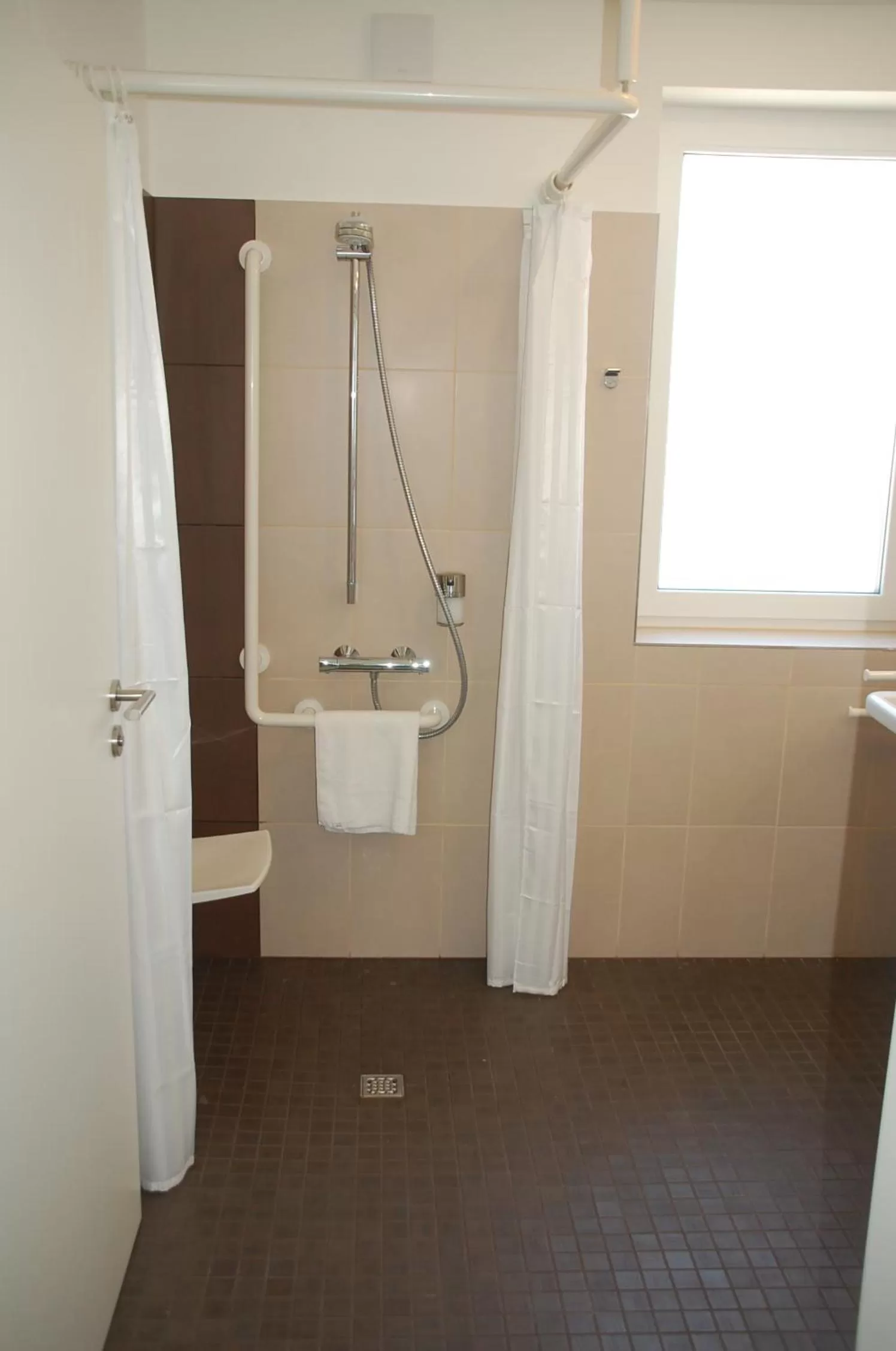 Photo of the whole room in CASILINO Hotel A 20 Wismar