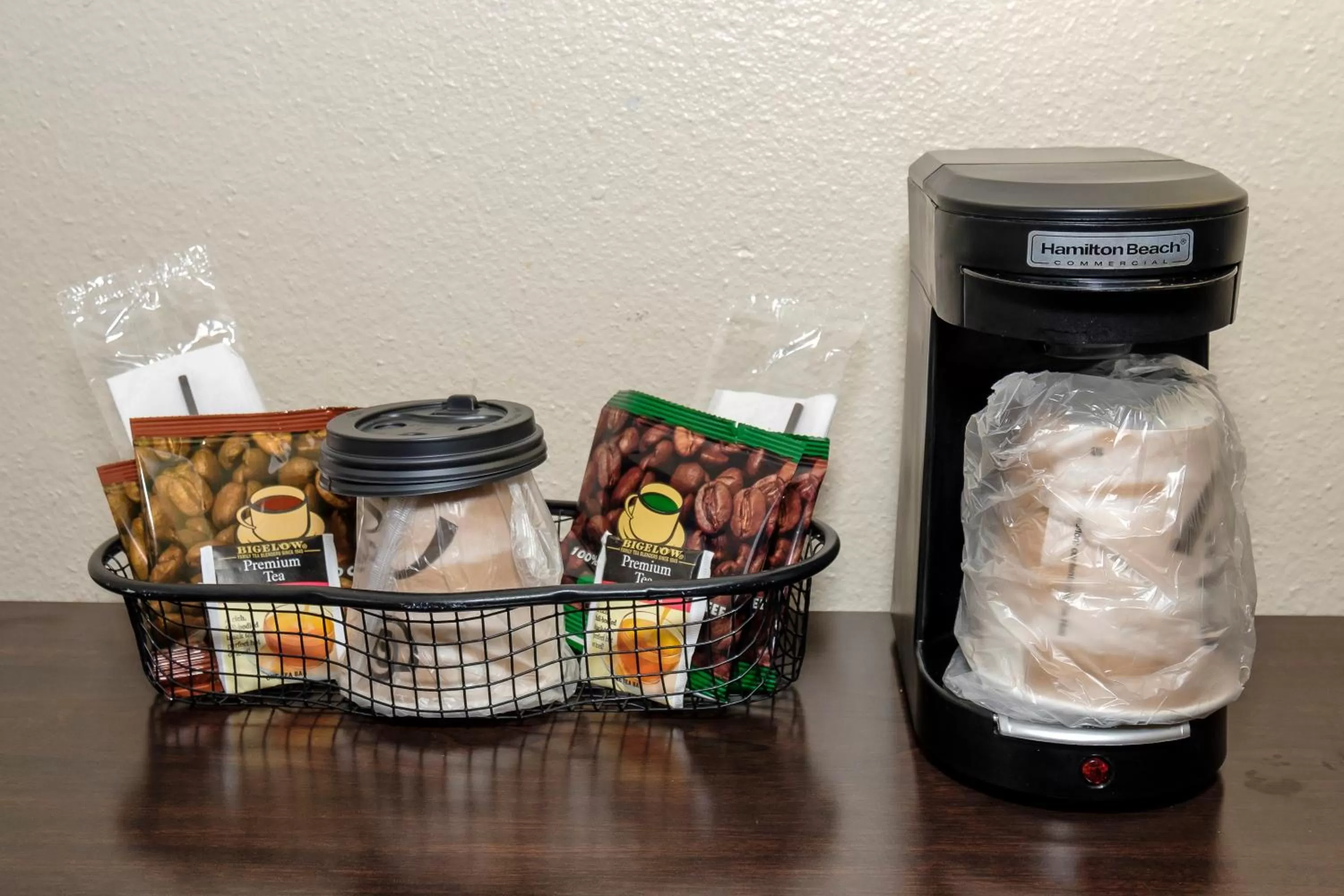 Photo of the whole room in Red Roof Inn & Suites Jacksonville, NC