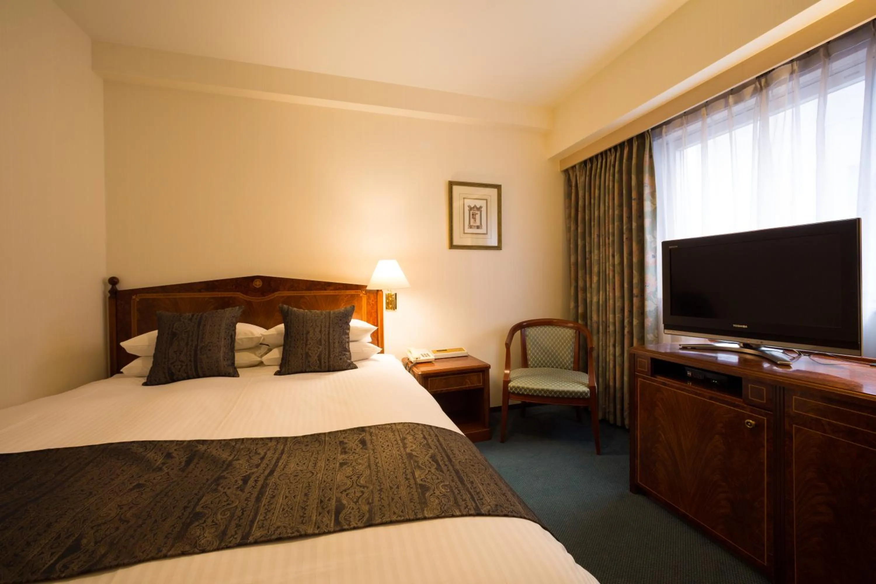 Photo of the whole room, Bed in Dukes Hotel Hakata