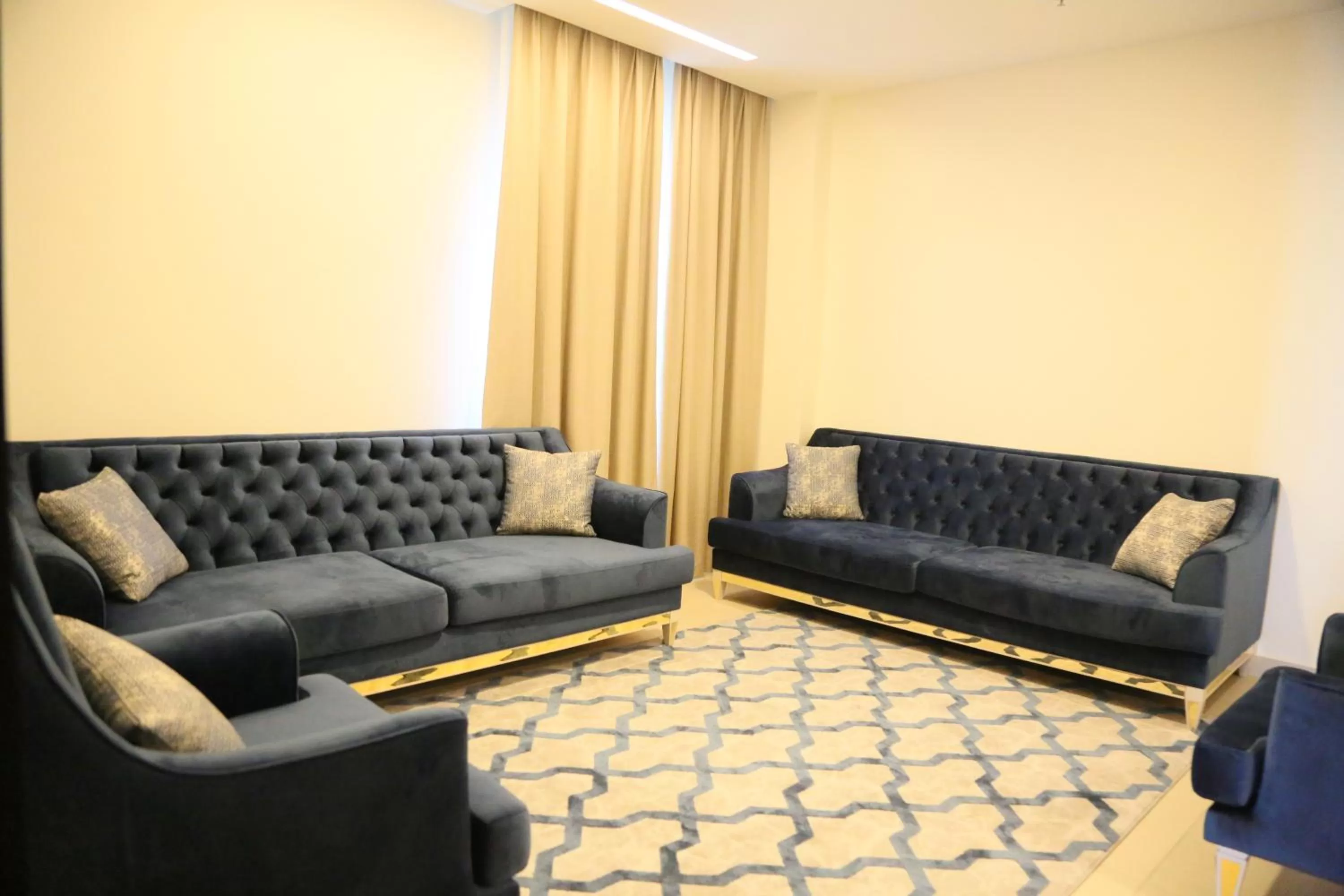 Living room in Manazil Aldar Hotel