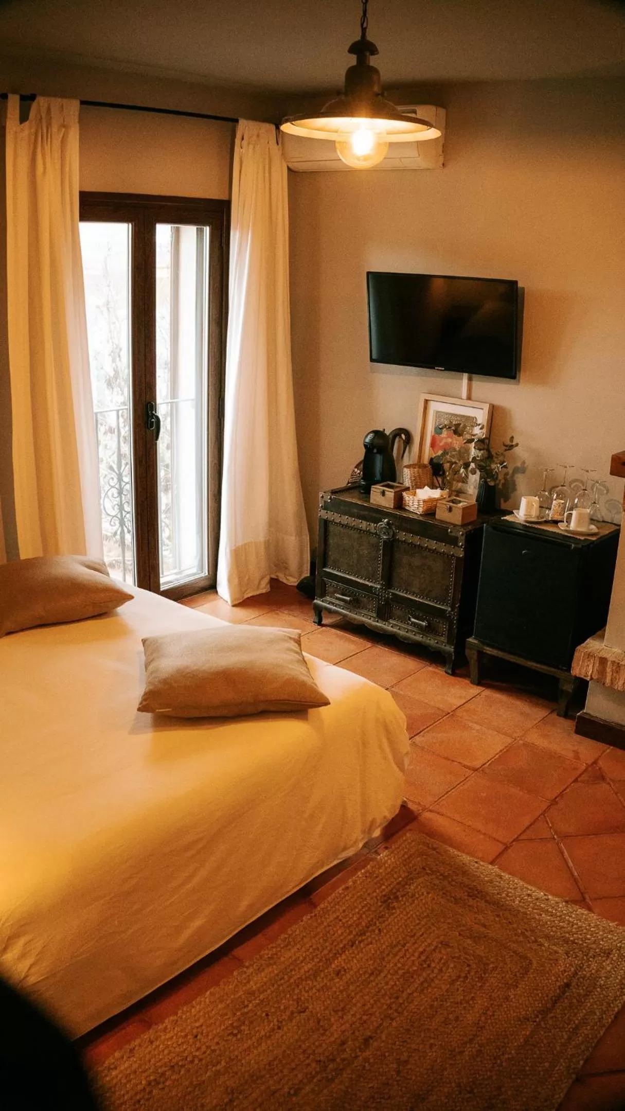 TV and multimedia in Hospedería Ballesteros