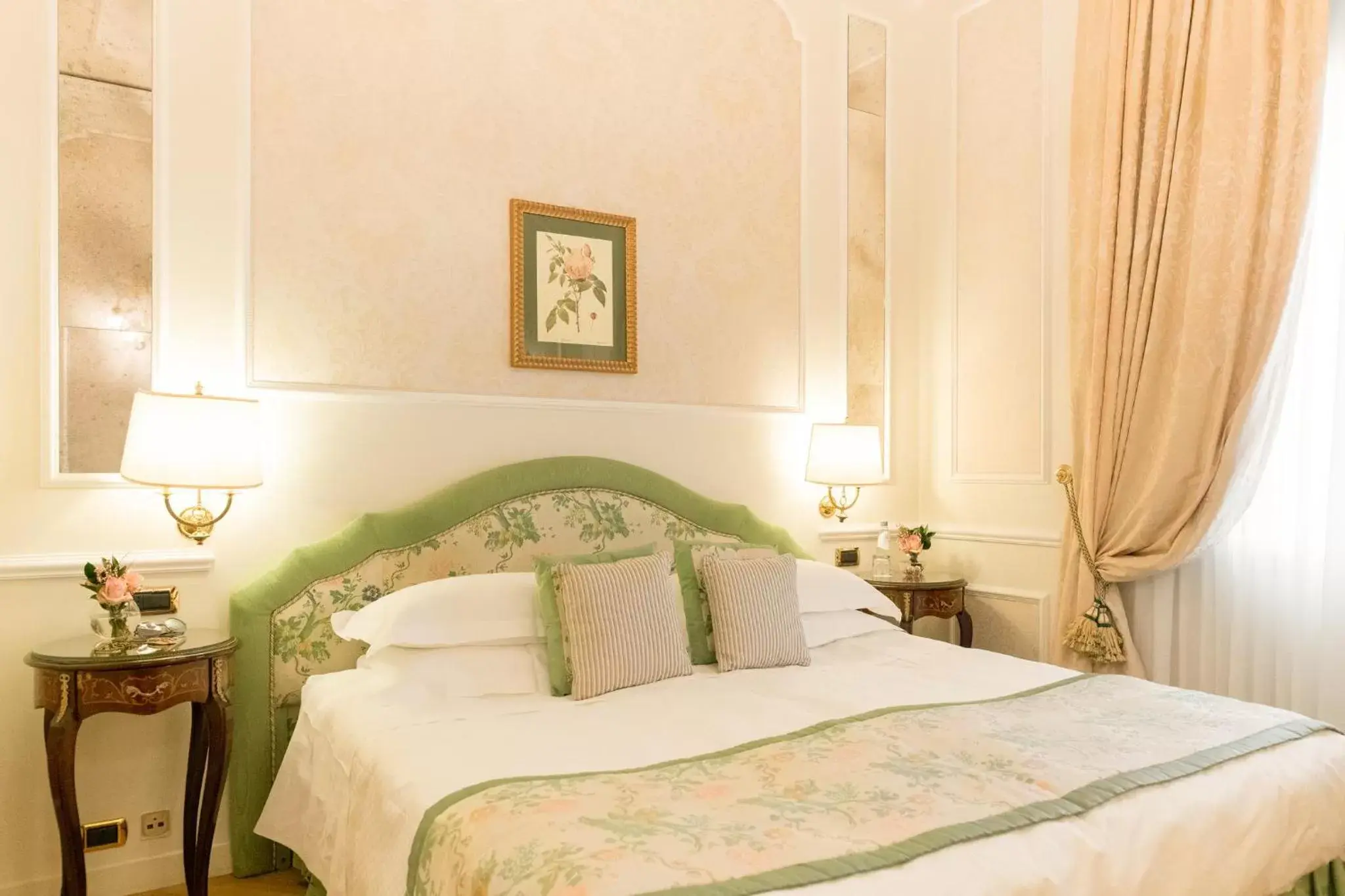 Classic Double or Twin Room - single occupancy in Grand Hotel Majestic gia' Baglioni Classic Double or Twin Room - single occupancy in Grand Hotel Majestic gia' Baglioni