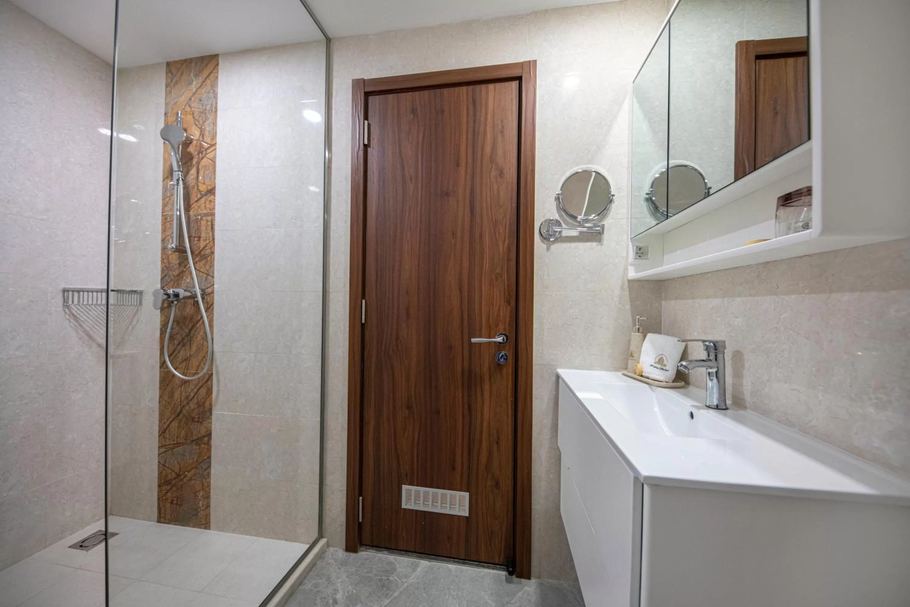 Bathroom in Willis Hotel Business & Wellness