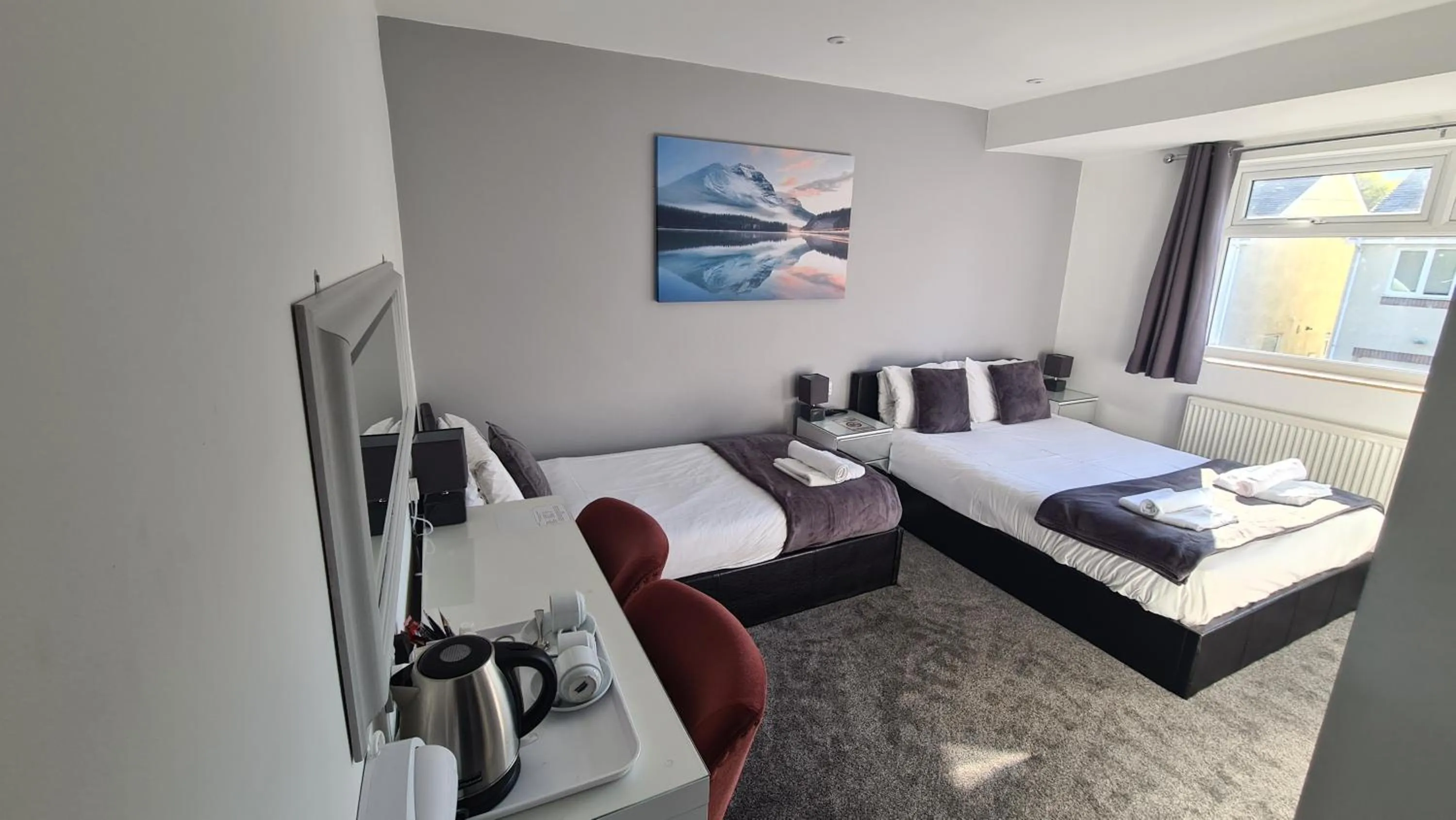 Bed in Y Gwynedd Inn