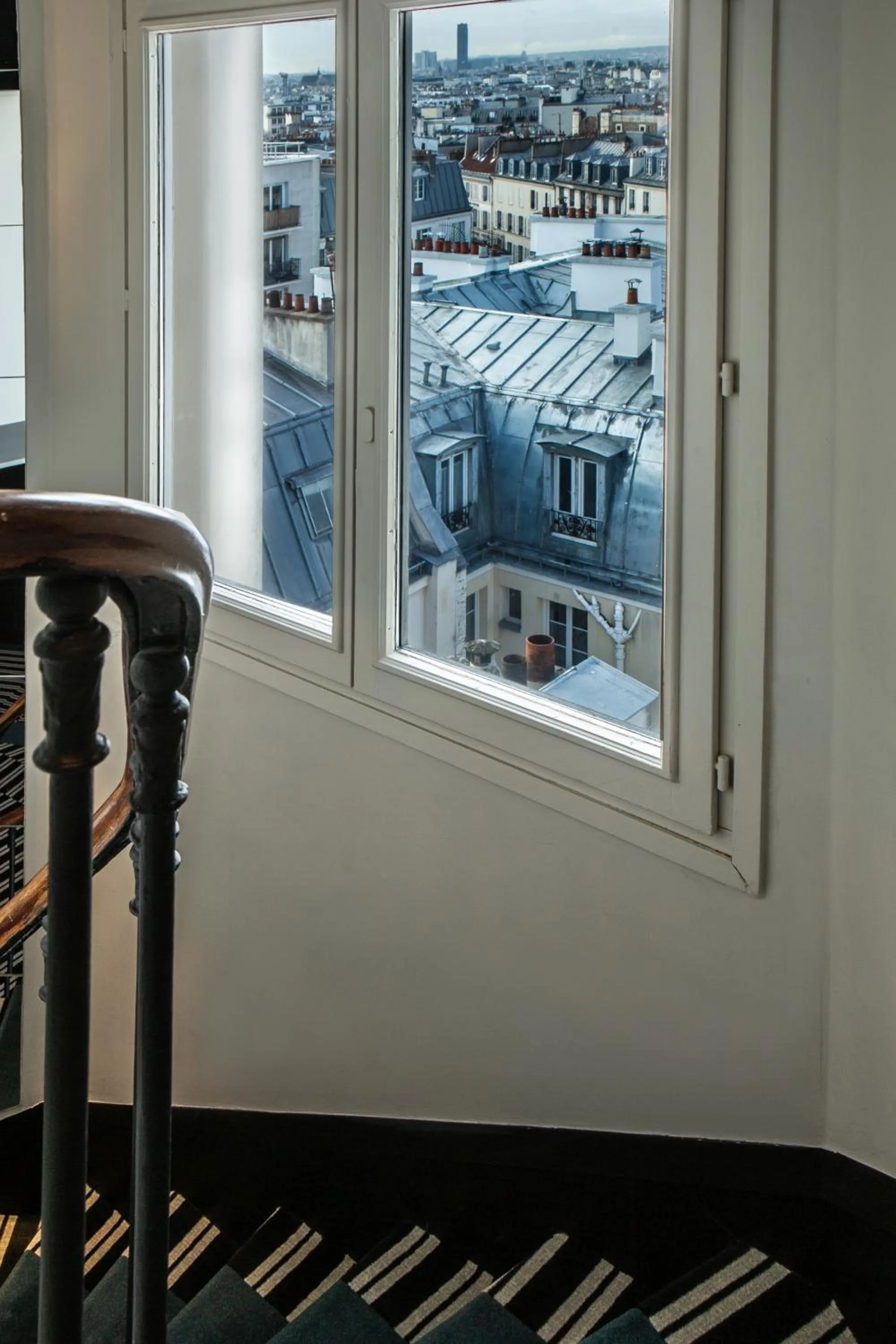 City view in Hotel Flanelles Paris