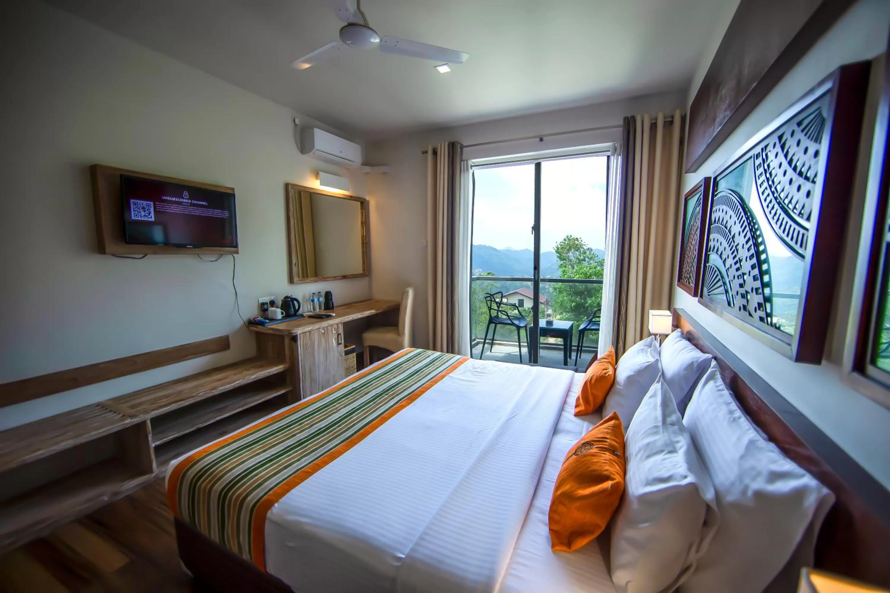 Photo of the whole room, Bed in Skyloft Kandy by Aaradhya
