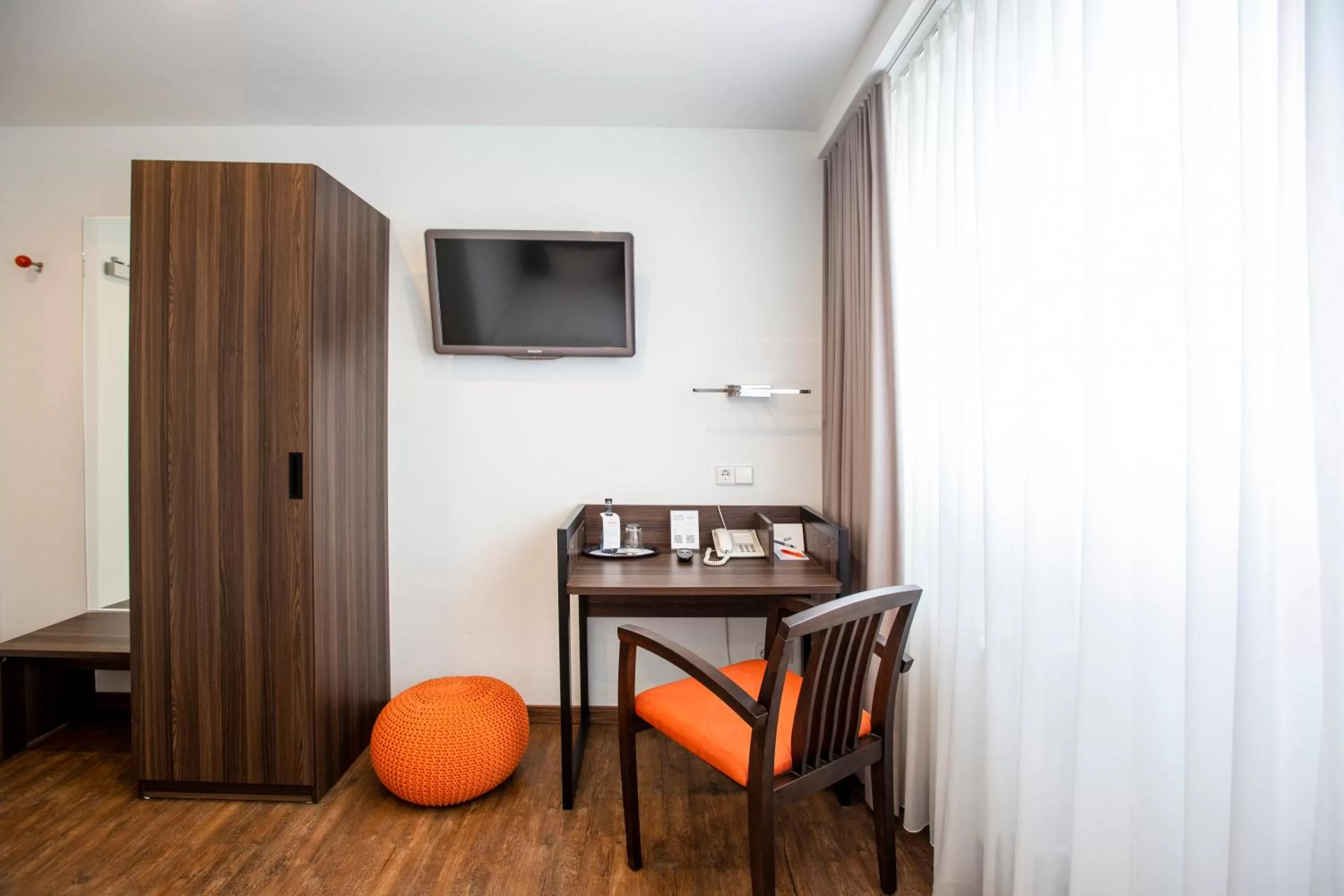 Bedroom in sevenDays Hotel Karlsruhe