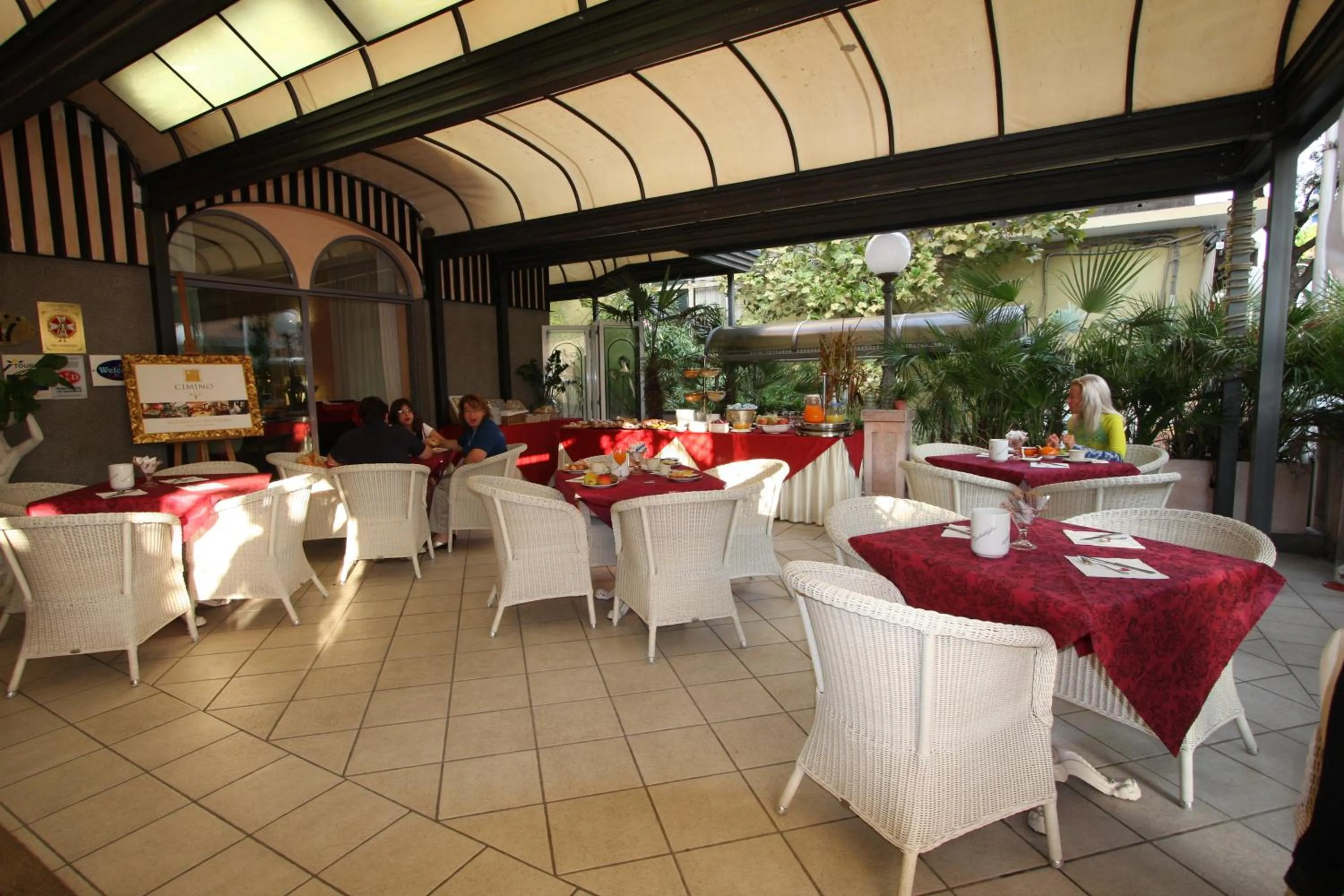 Restaurant/places to eat in Hotel Vienna Ostenda e Ristorante il Danubio