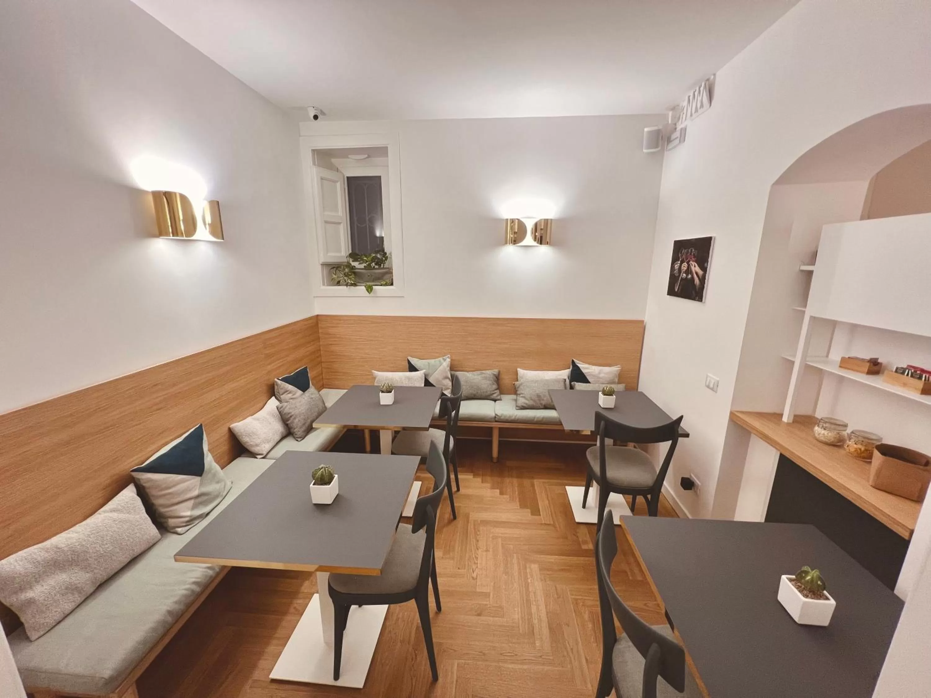 Restaurant/places to eat in Archè Design Rooms and Suites