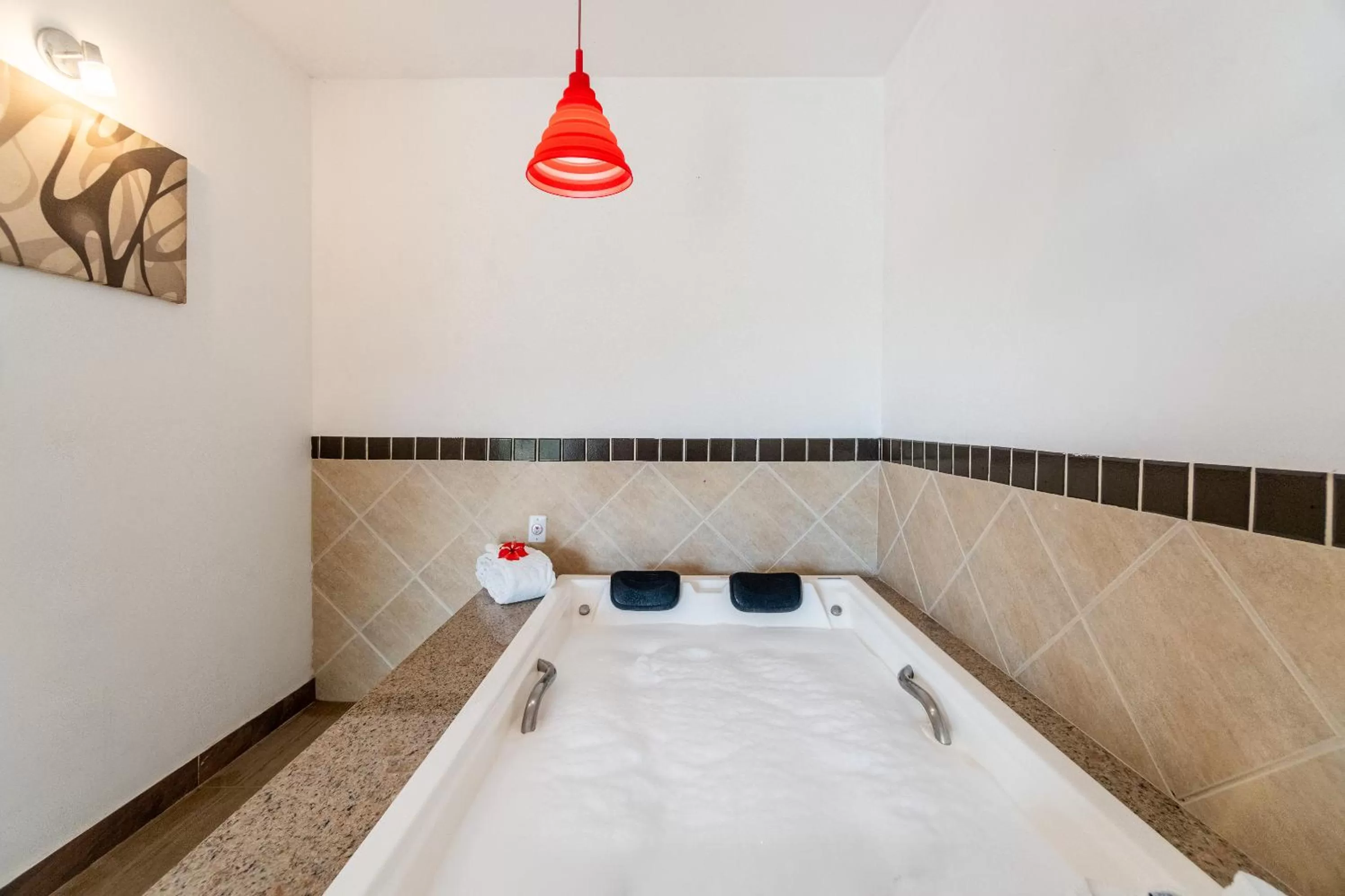 Hot Tub, Bed in Hotel Miratlantico Búzios