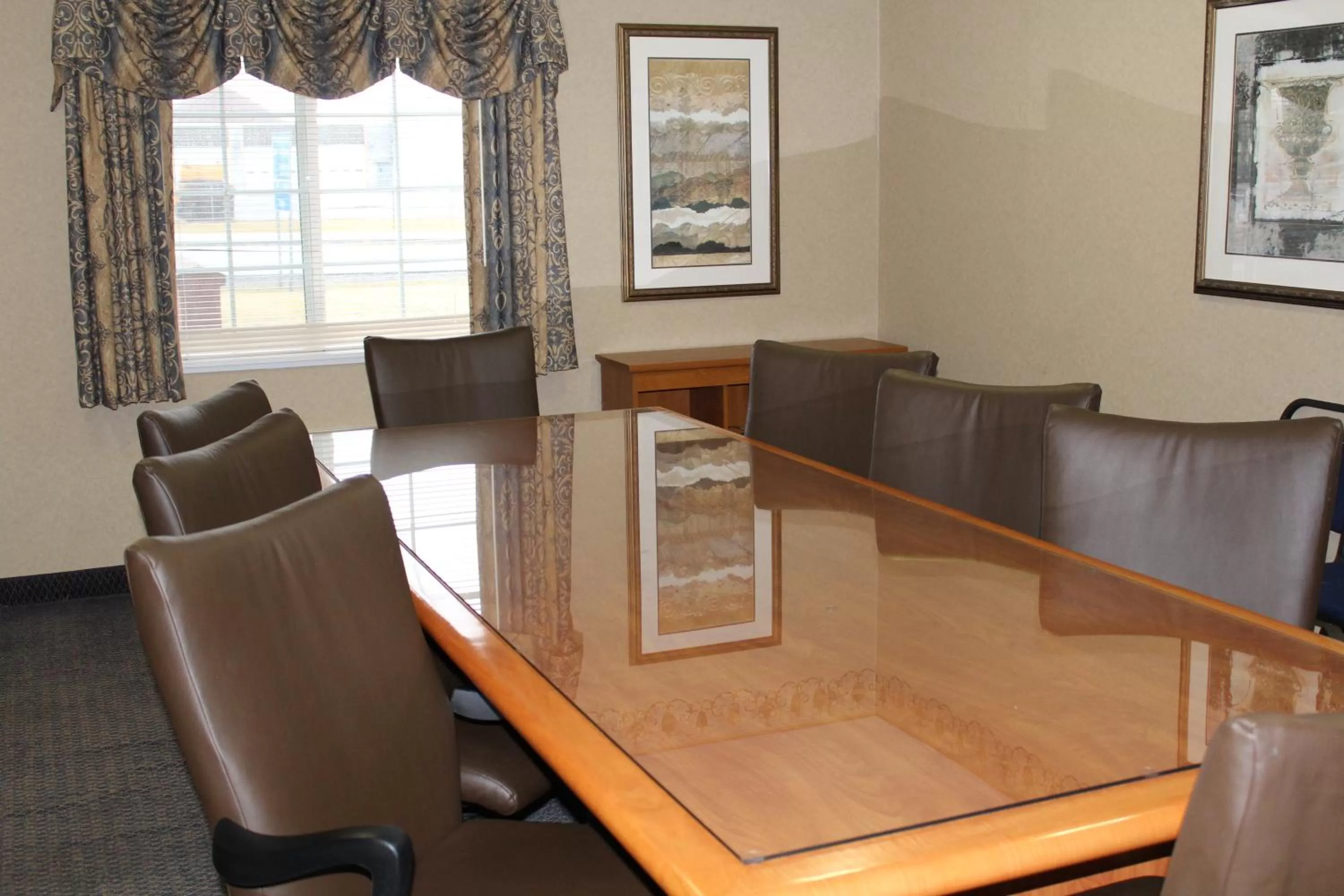 Meeting/conference room in Candlewood Suites Syracuse-Airport by IHG