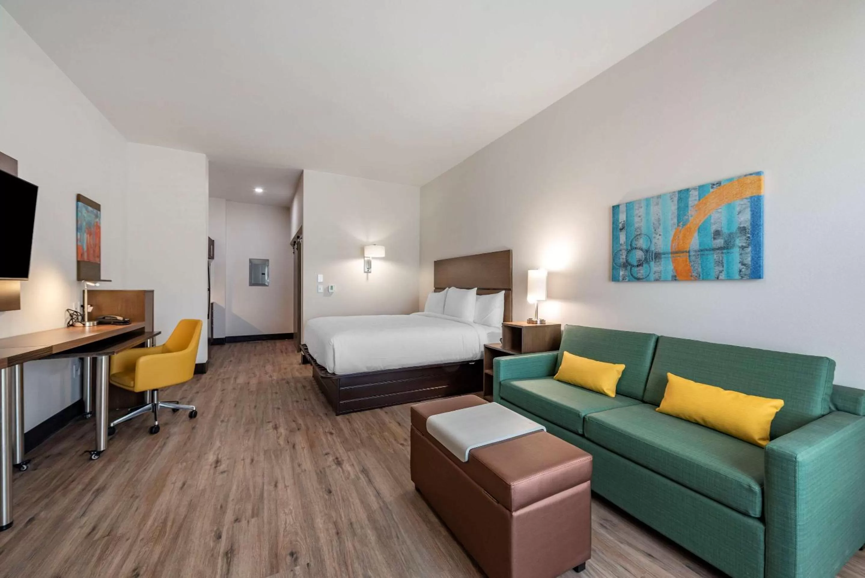 Efficiency One Room Suite - Non Smoking in MainStay Suites Colorado Springs East - Medical Center Area