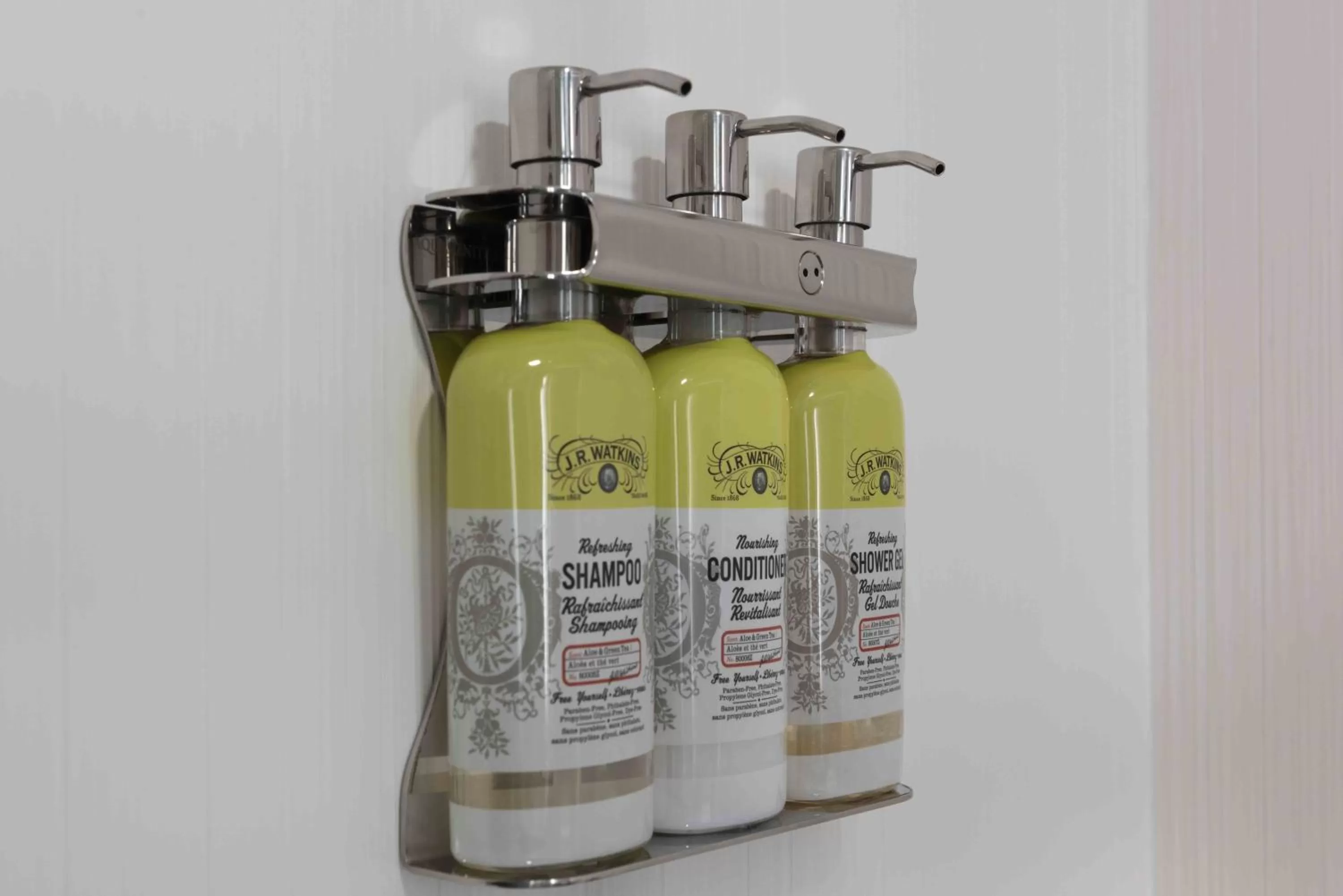 Bathroom in Holiday Inn Express - Boston Logan Airport - Revere by IHG