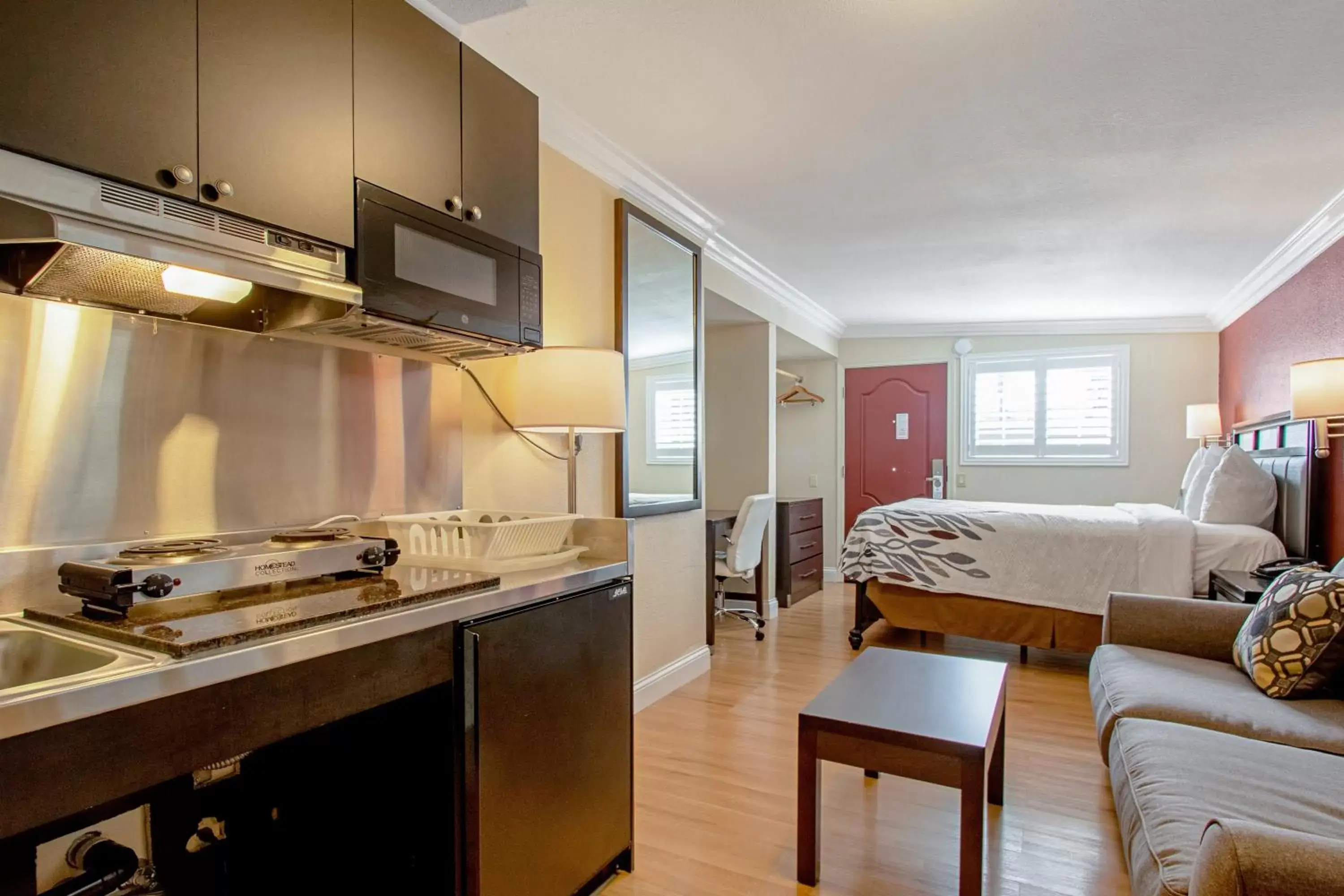 Suite King with Fireplace Non-Smoking in Red Roof Inn & Suites Monterey Suite King with Fireplace Non-Smoking in Red Roof Inn & Suites Monterey