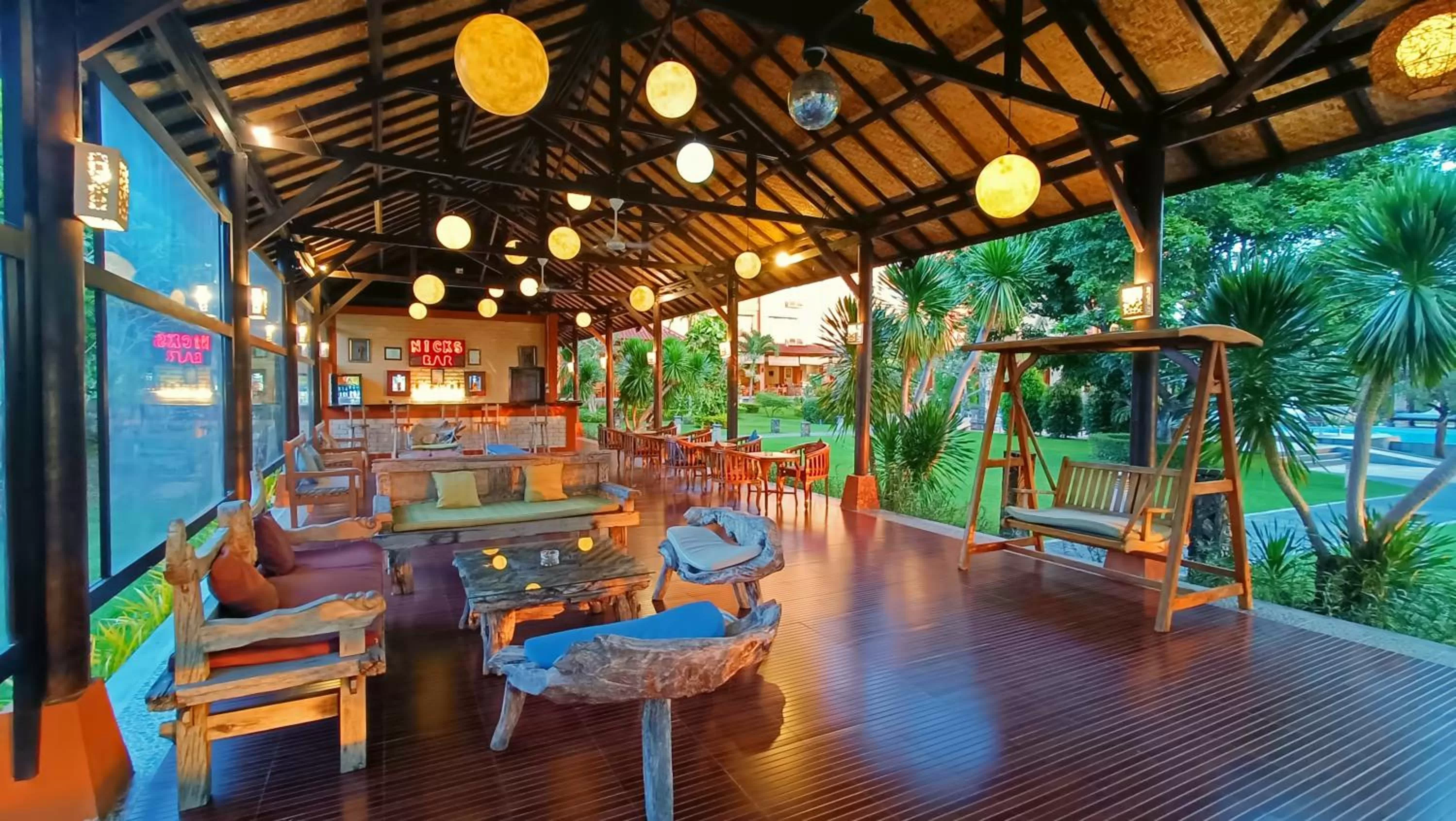 Lounge or bar in The Jayakarta Suites Komodo Flores