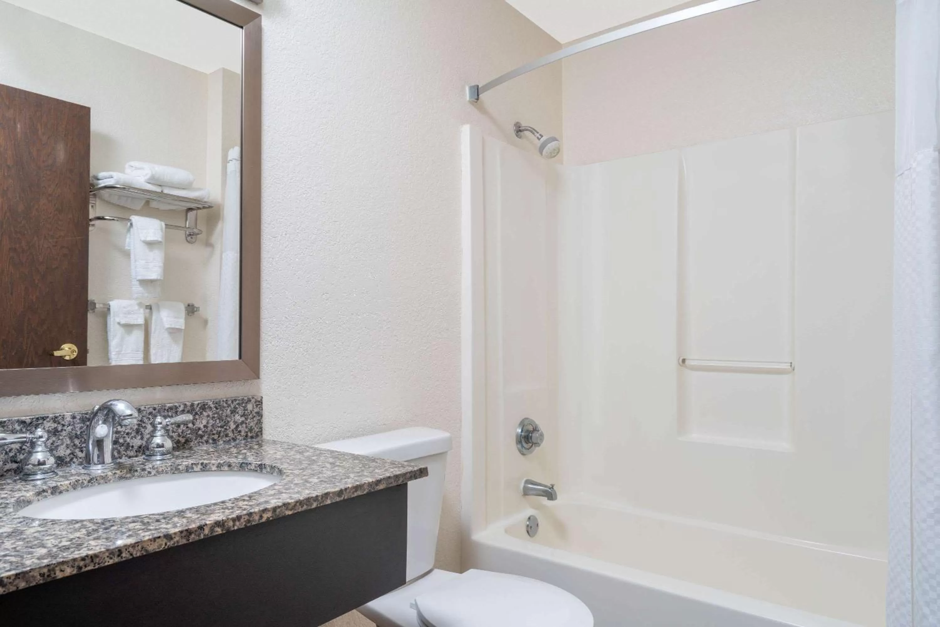 Bathroom in Days Inn by Wyndham Faribault