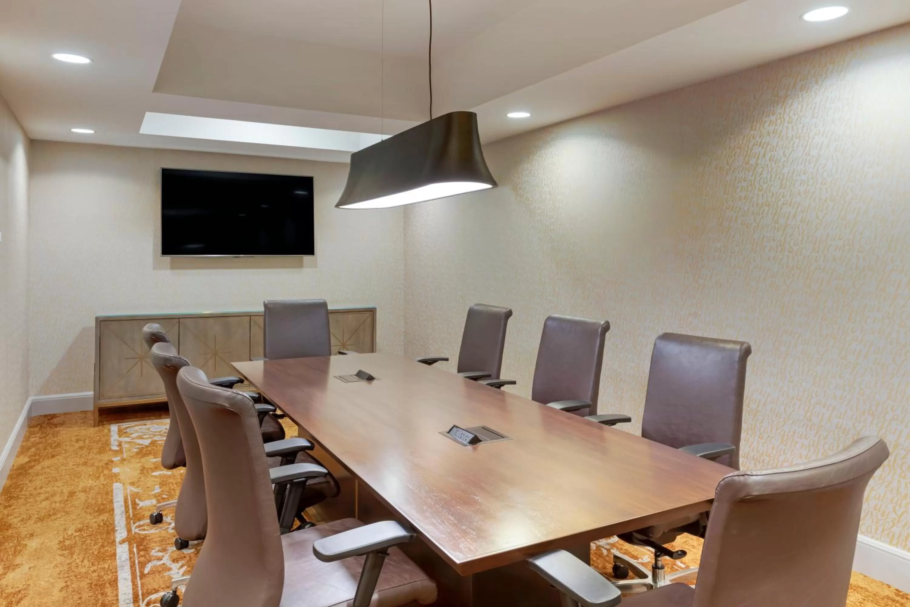 Meeting/conference room in Omni New Haven Hotel at Yale
