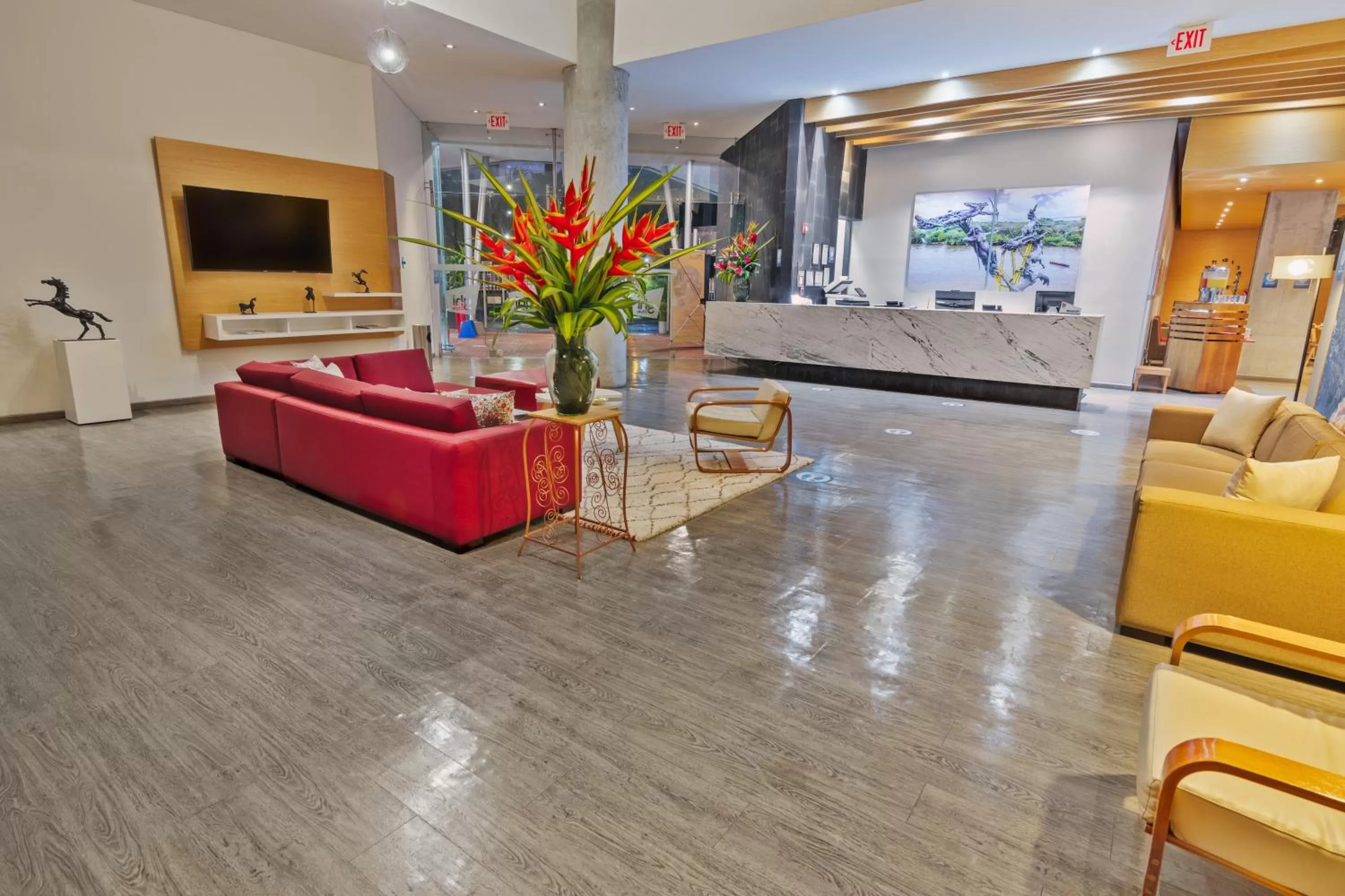 Lobby or reception in GHL Hotel Neiva