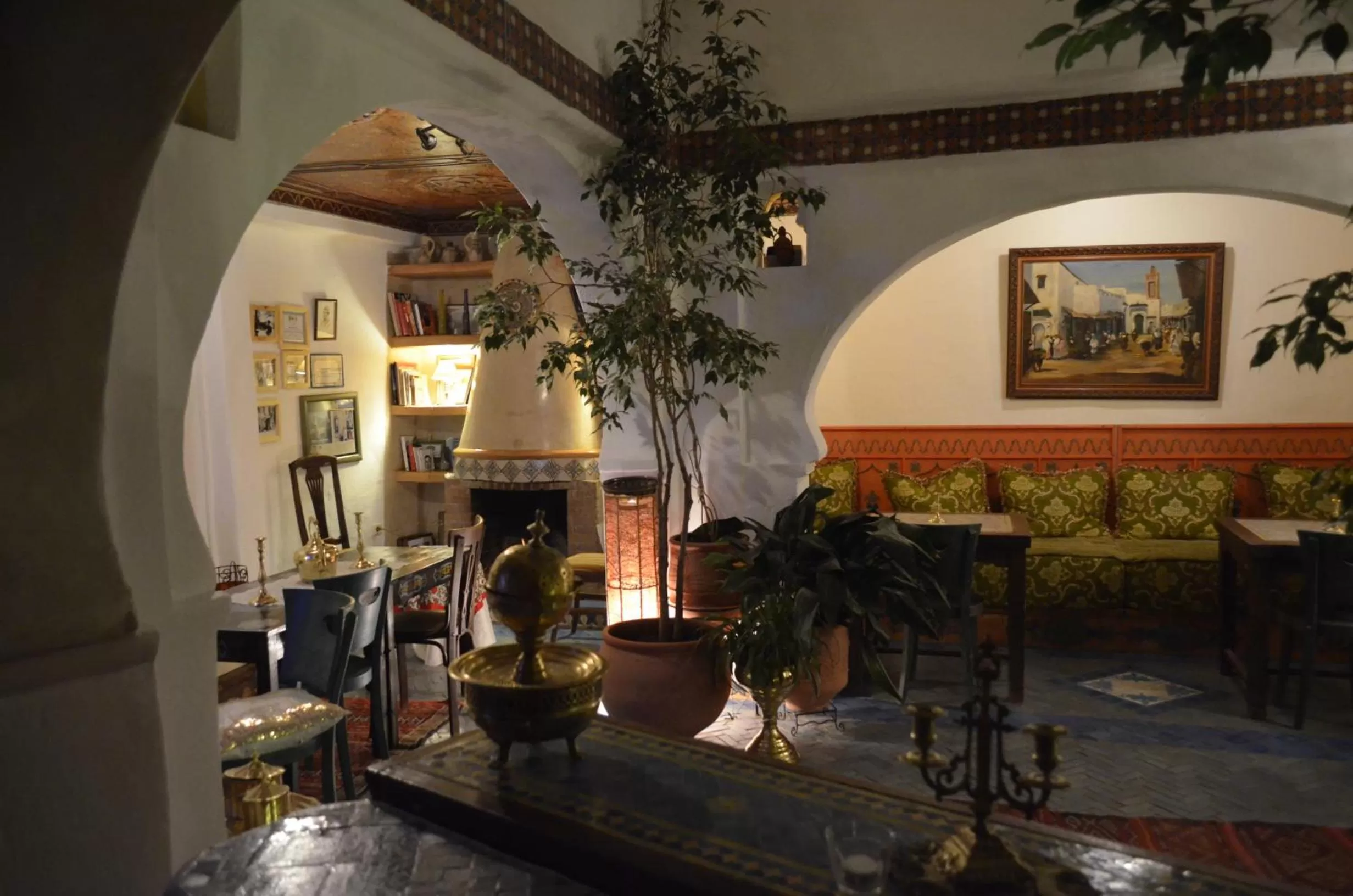 Communal lounge/ TV room, Restaurant/Places to Eat in Dar Meziana