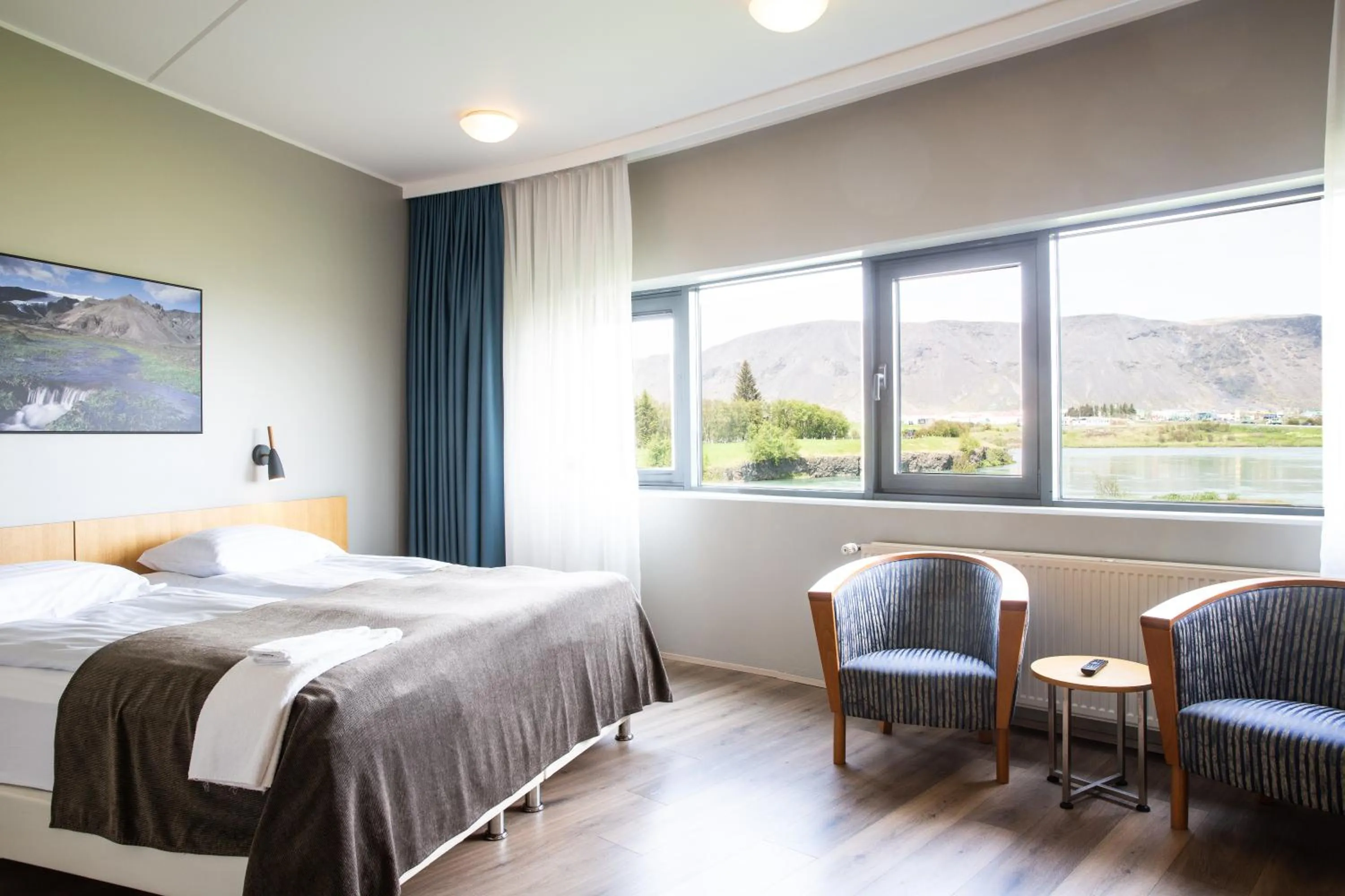 Superior Room with River View in Hotel Selfoss