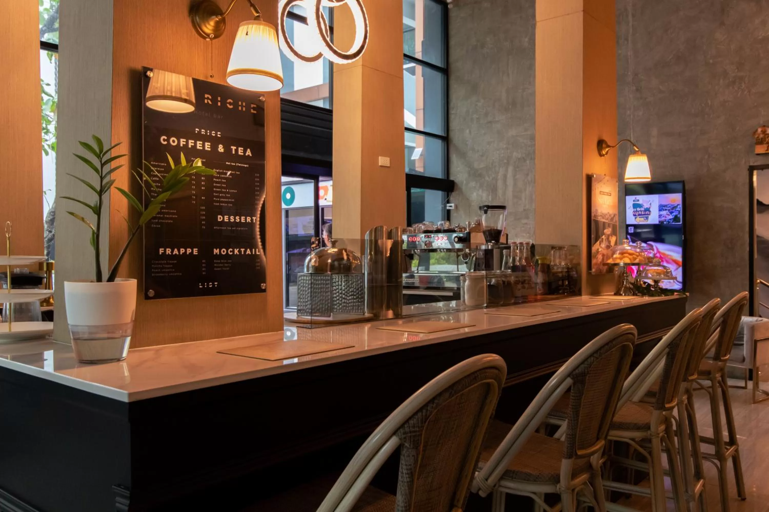 oven in The Riche Boutique SHA Plus