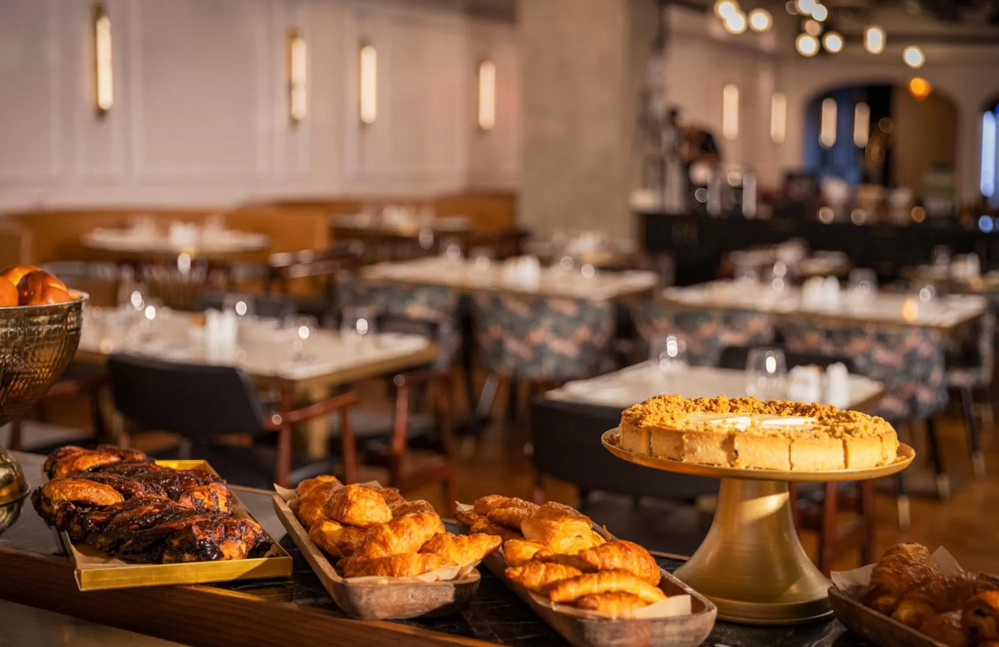 Restaurant/places to eat in Brown BoBo, a member of Brown Hotels