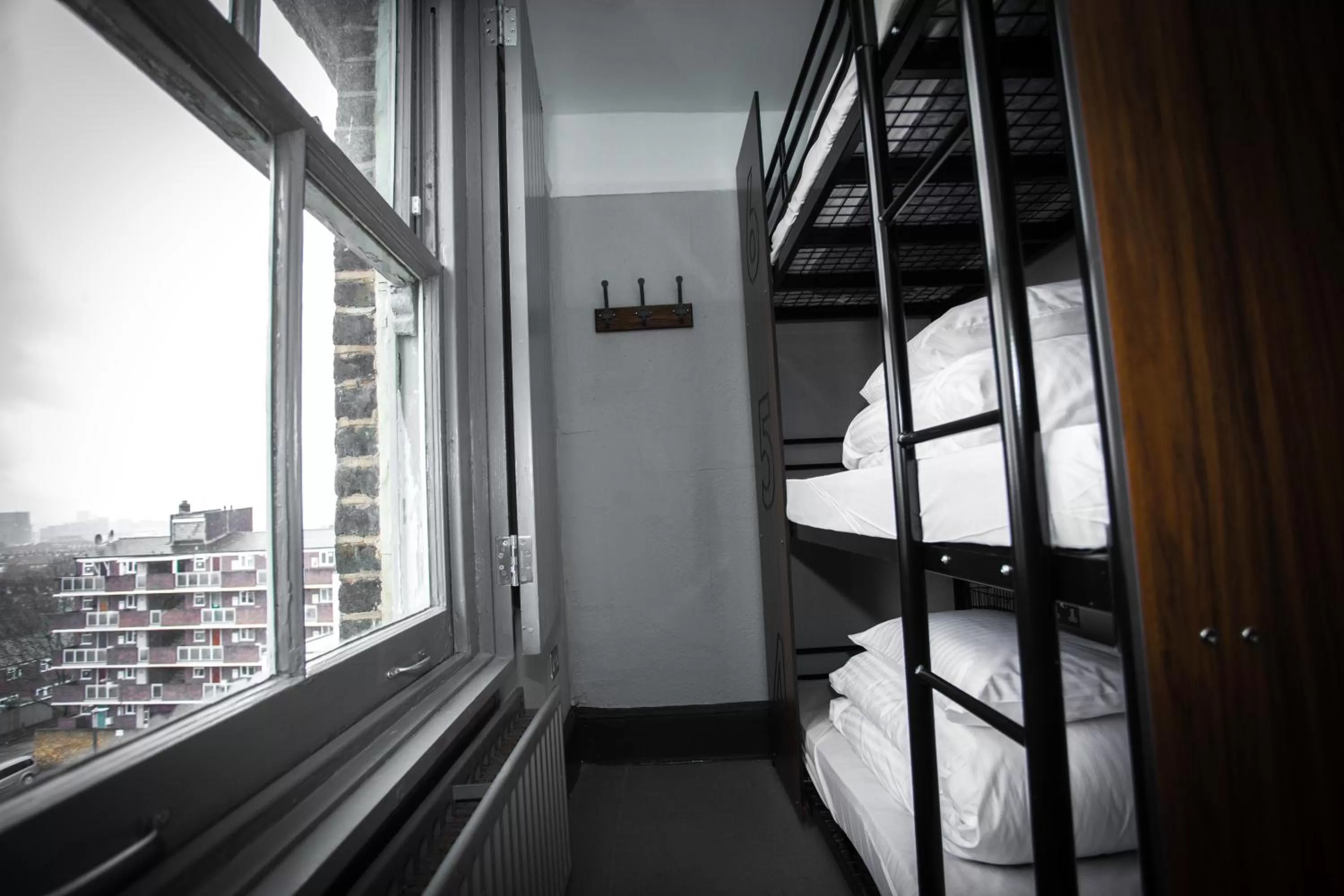 bunk bed in PubLove @ The Crown, Battersea