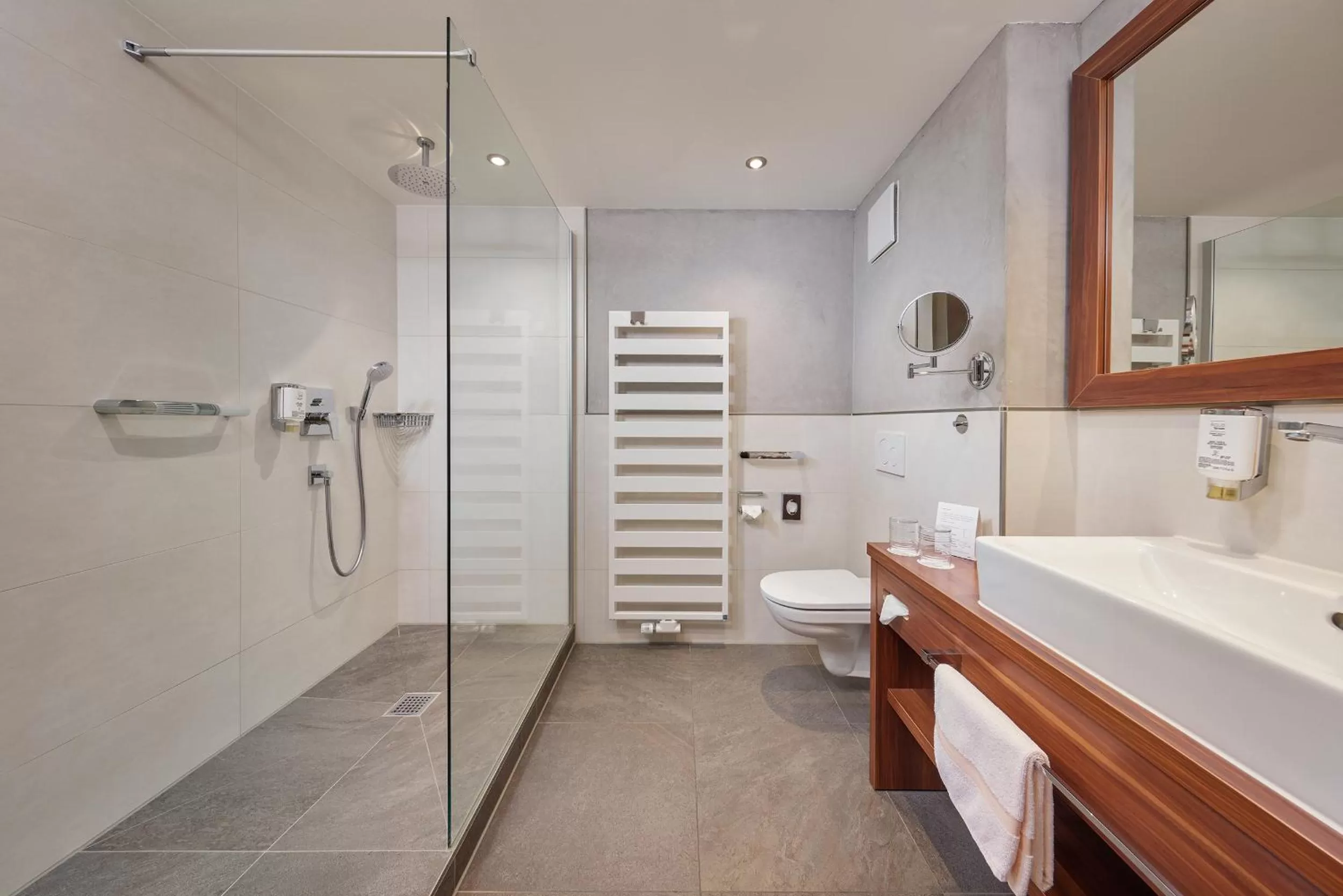 Bathroom in Hotel Am Kamin