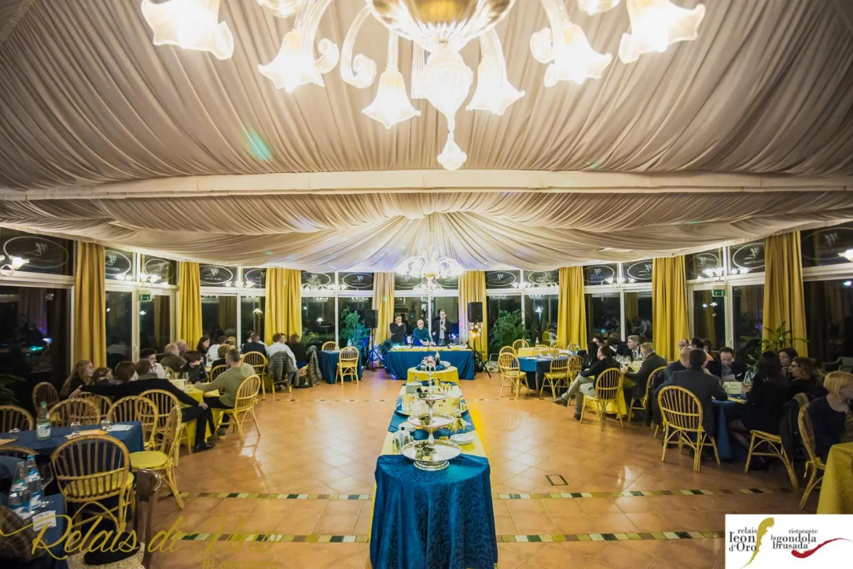 Restaurant/places to eat in Relais Leon d'Oro