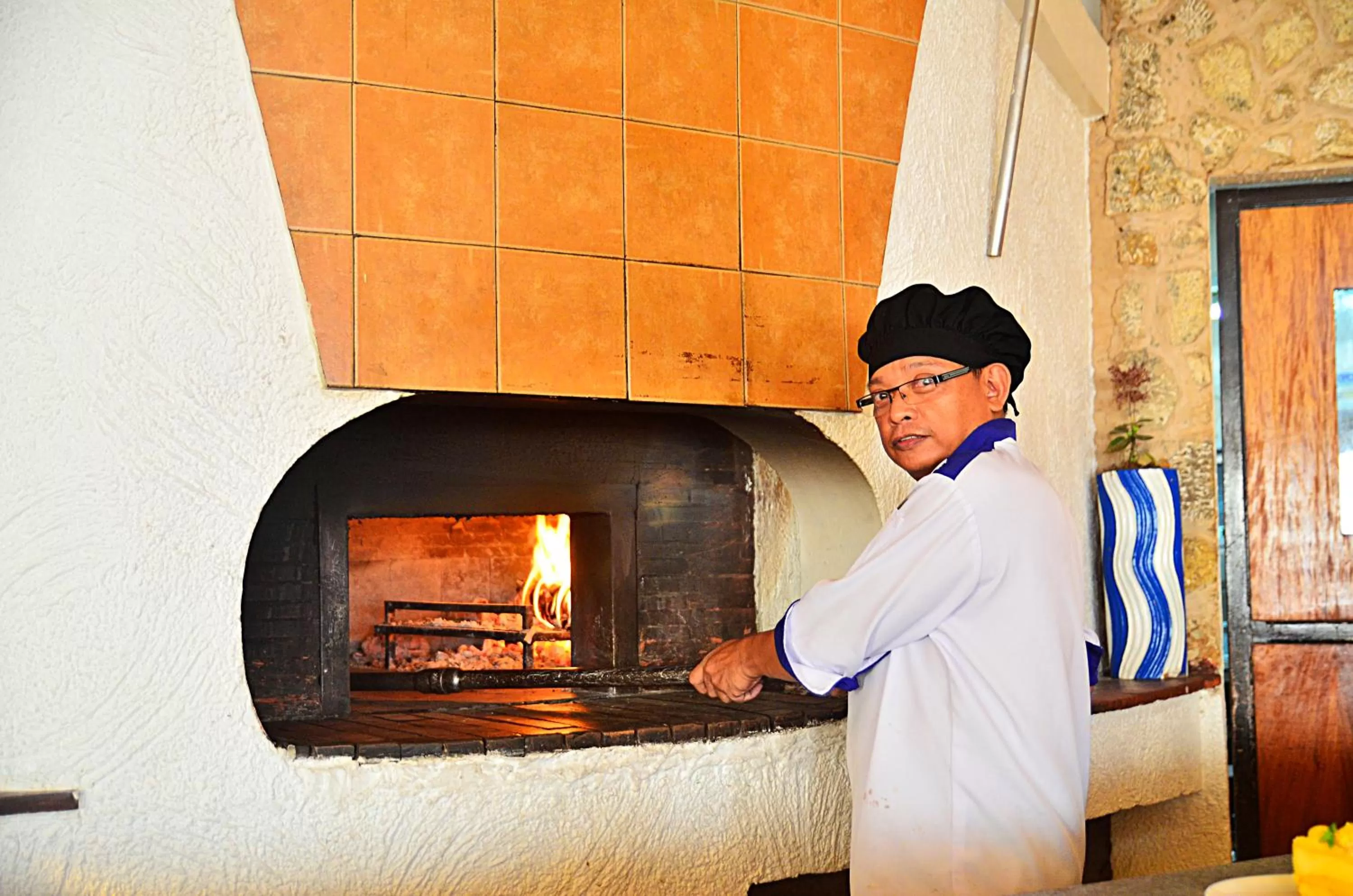 Food and drinks in Thunderbird Resorts - Poro Point