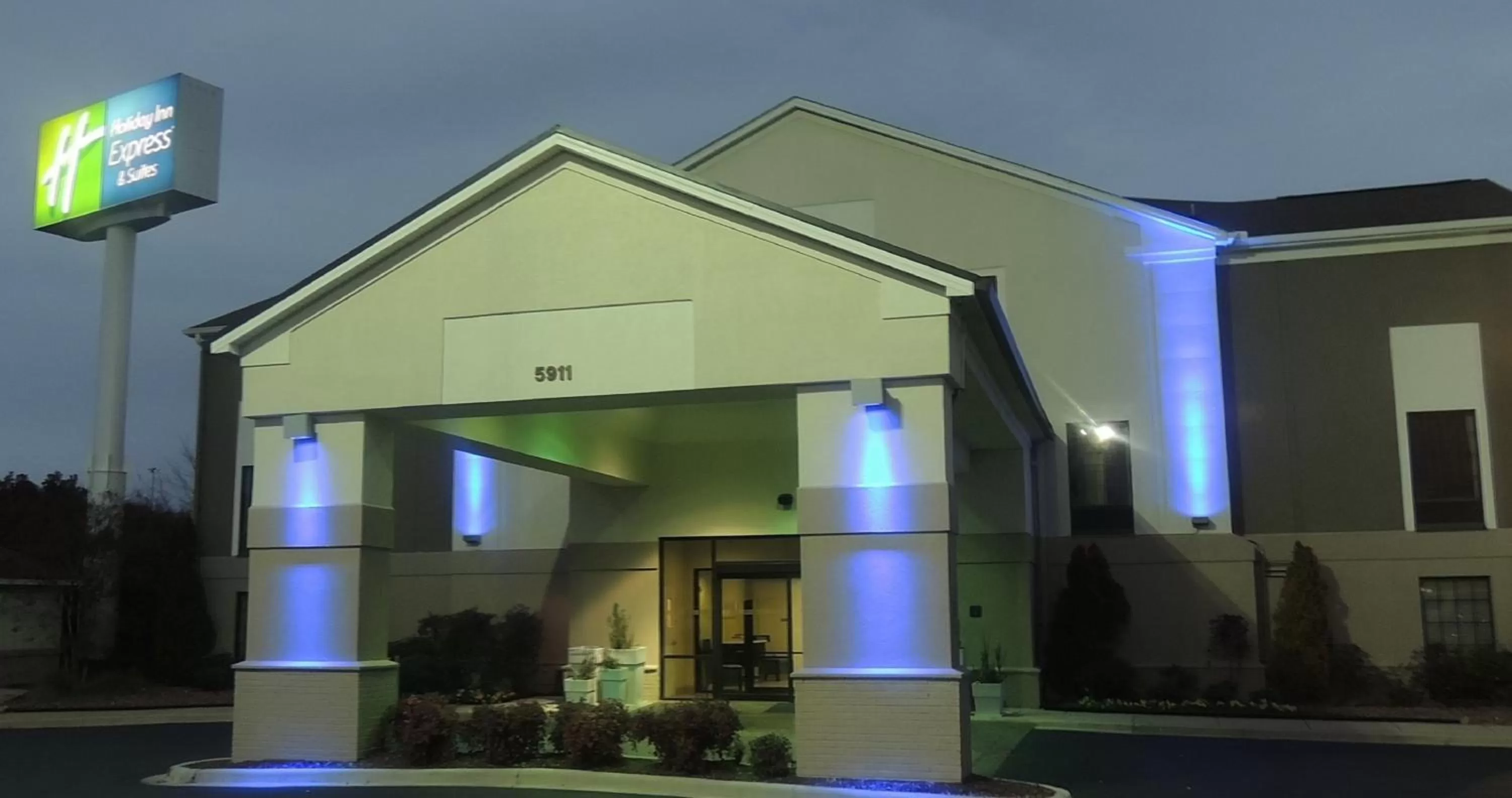 Property building in Holiday Inn Express Trussville by IHG