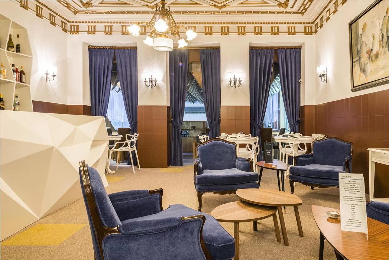 Communal lounge/ TV room in Costa do Sol B&B