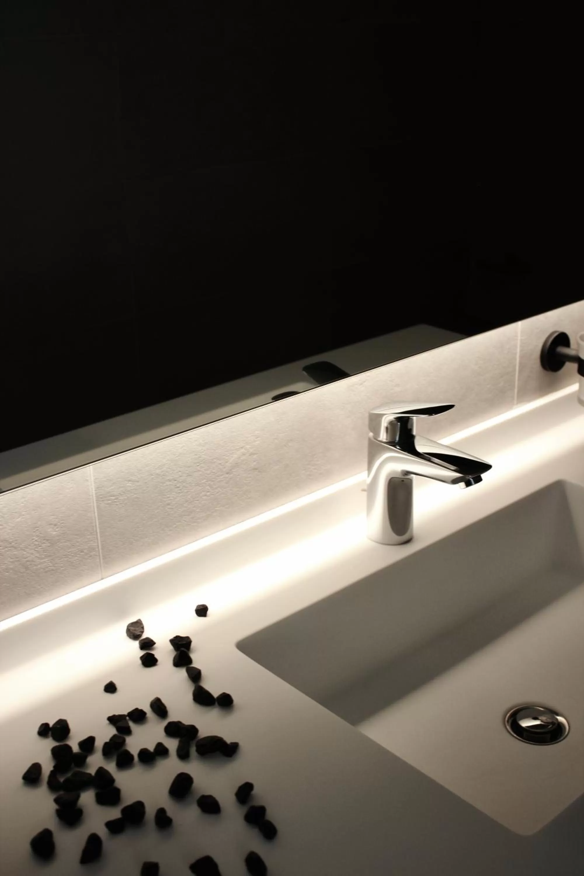 Bathroom in Exarchia House Project