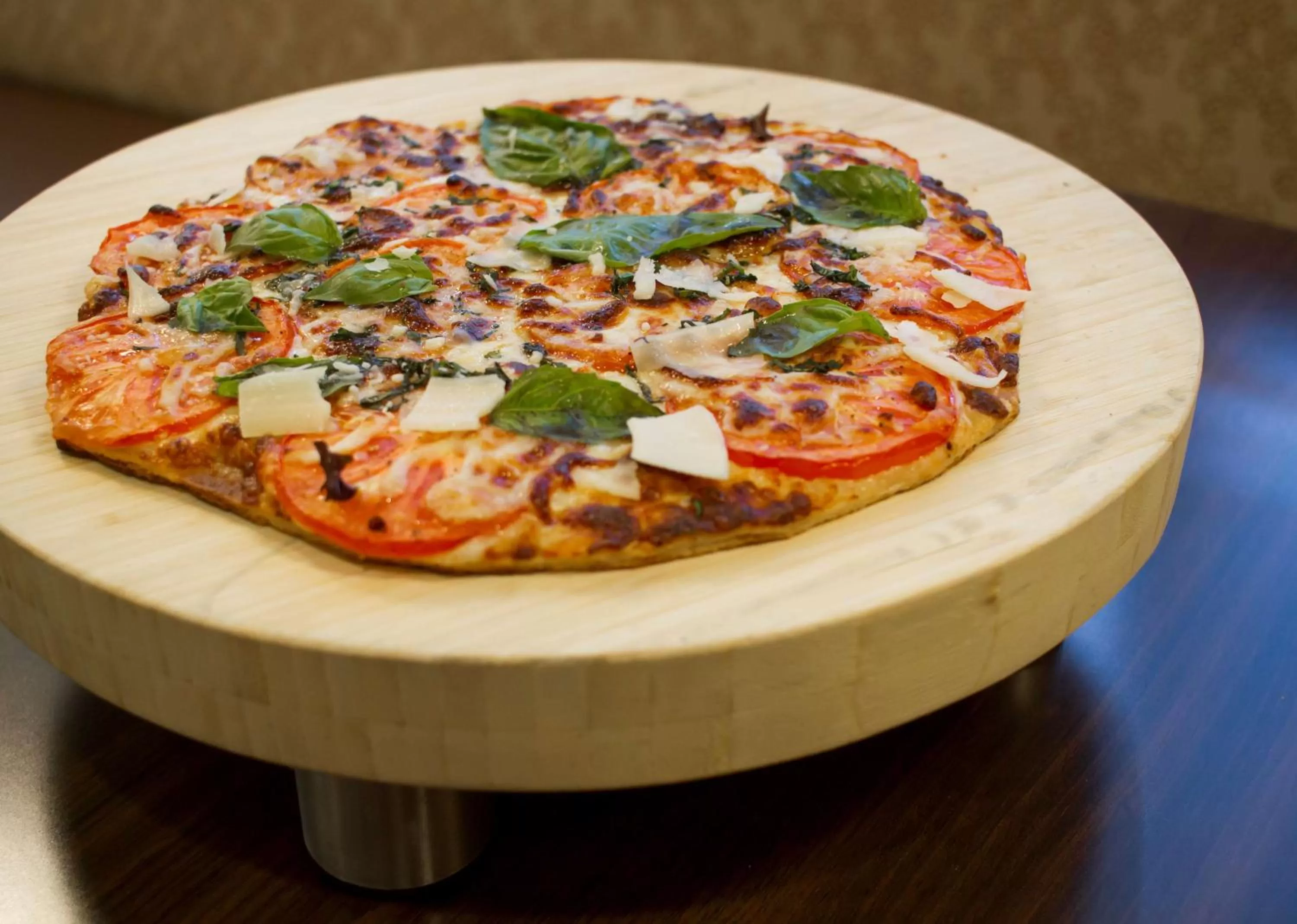 Restaurant/places to eat in Embassy Suites by Hilton Akron Canton Airport