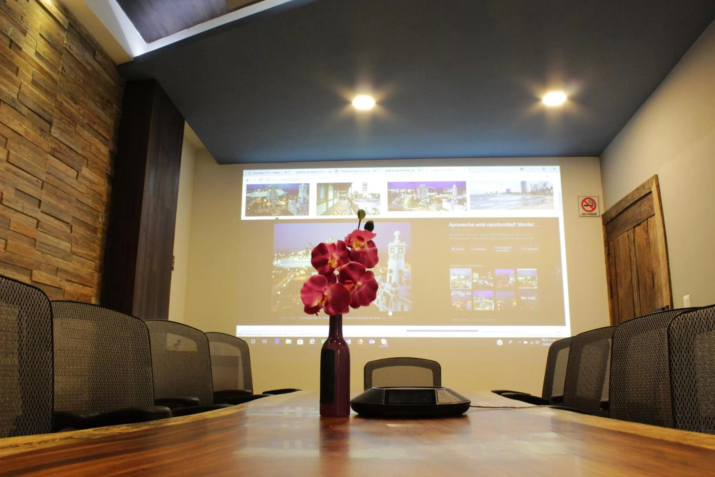 Meeting/conference room in Hotel Clipperton